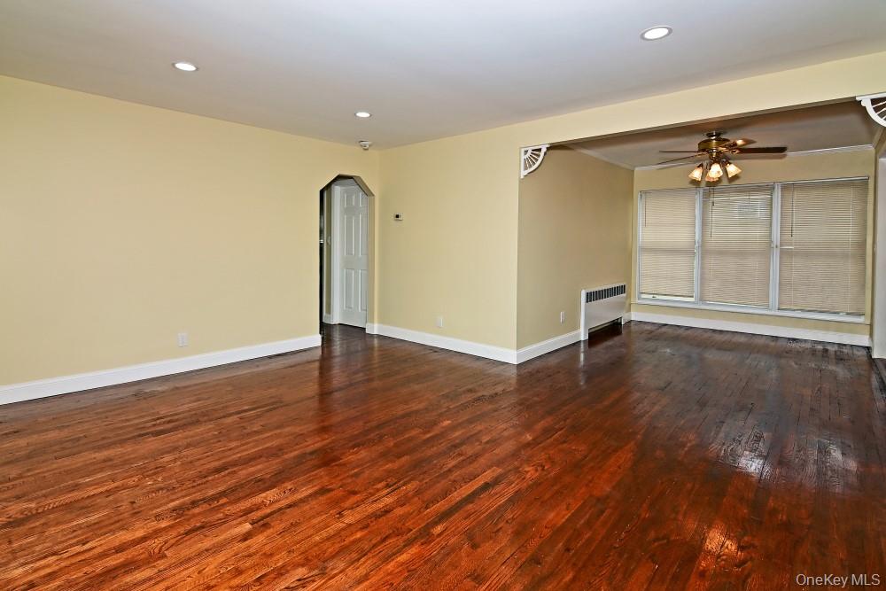 3 N Brook Drive, Valley Stream, NY 11581