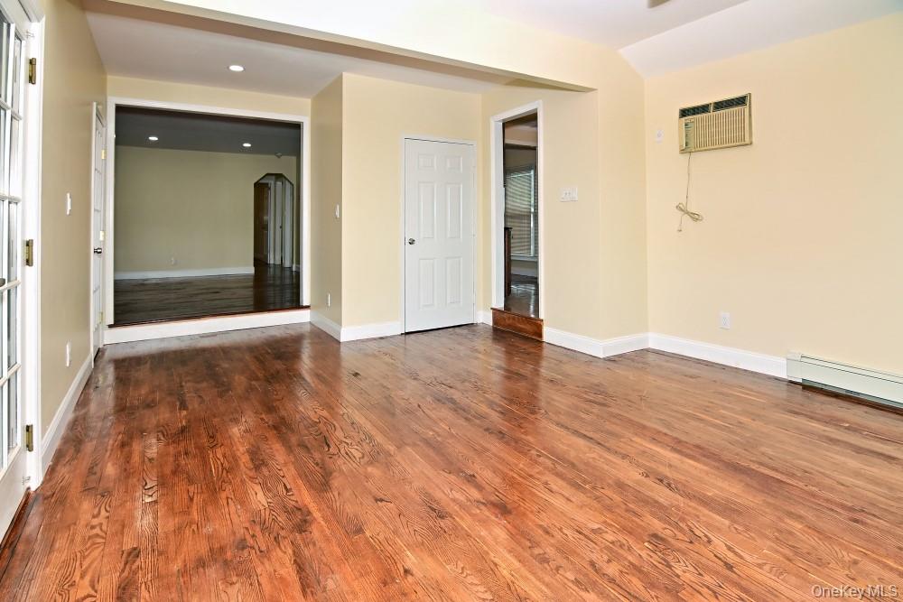 3 N Brook Drive, Valley Stream, NY 11581