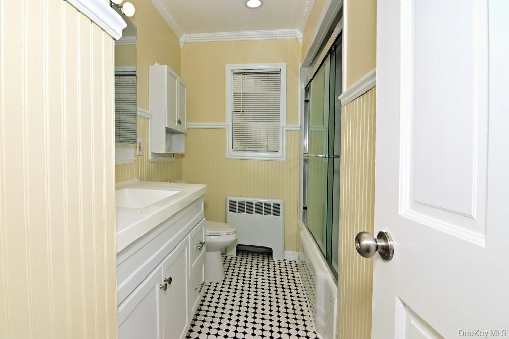 3 N Brook Drive, Valley Stream, NY 11581