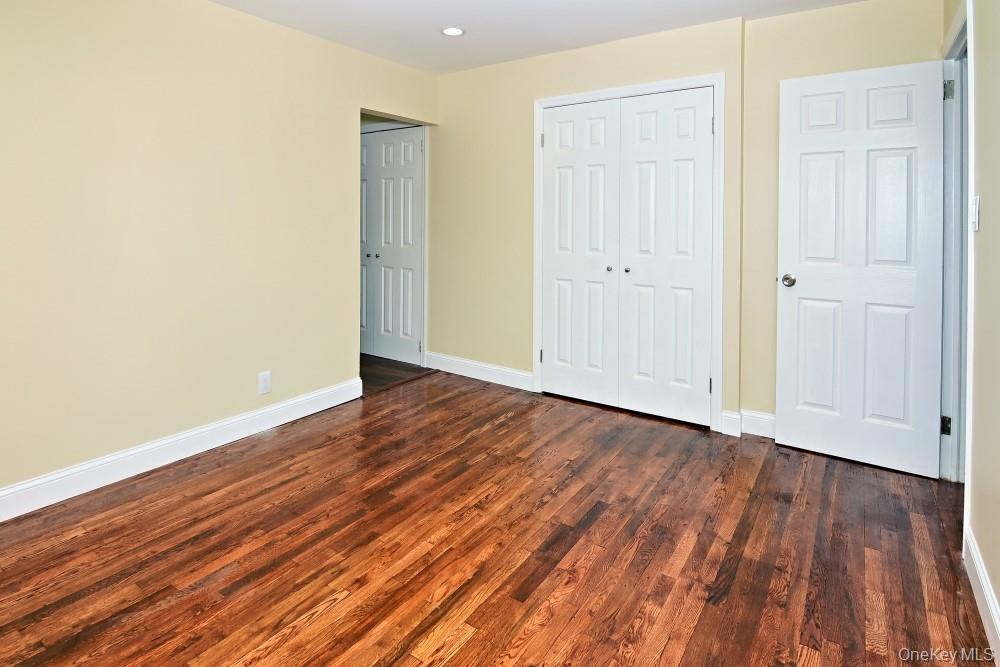 3 N Brook Drive, Valley Stream, NY 11581