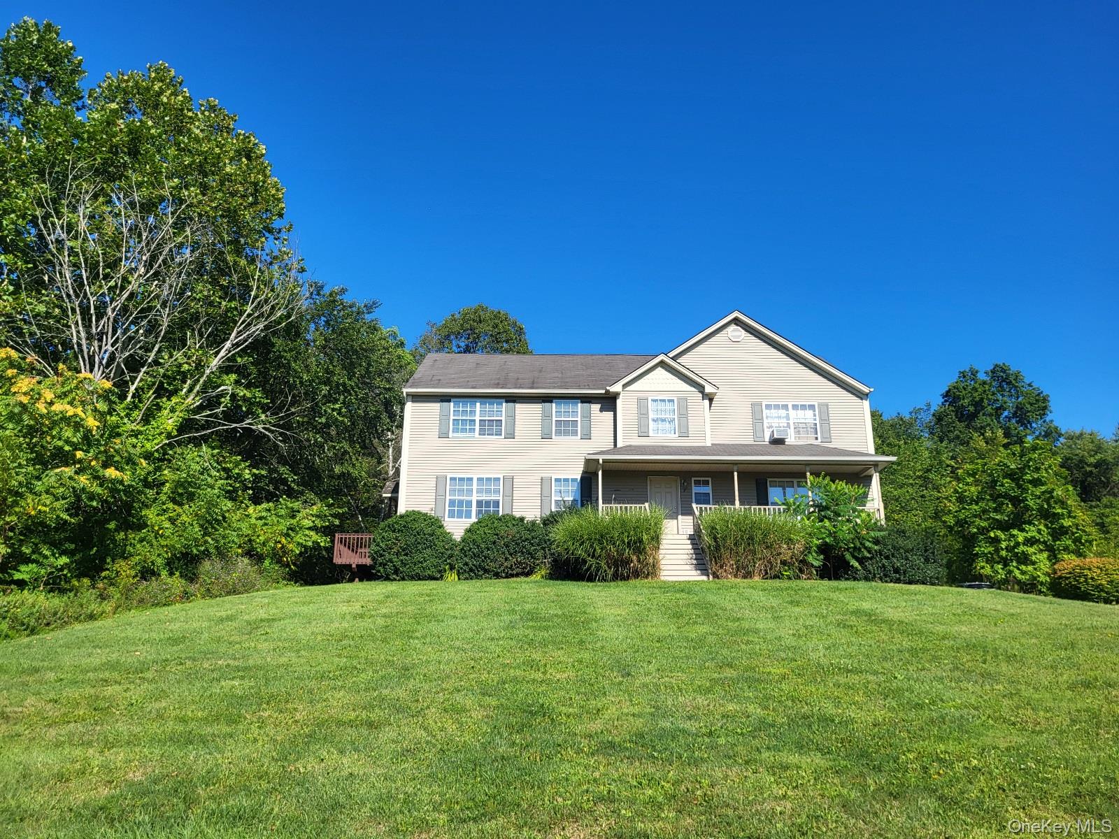 7 Bel Air Drive, Wallkill, NY 12589