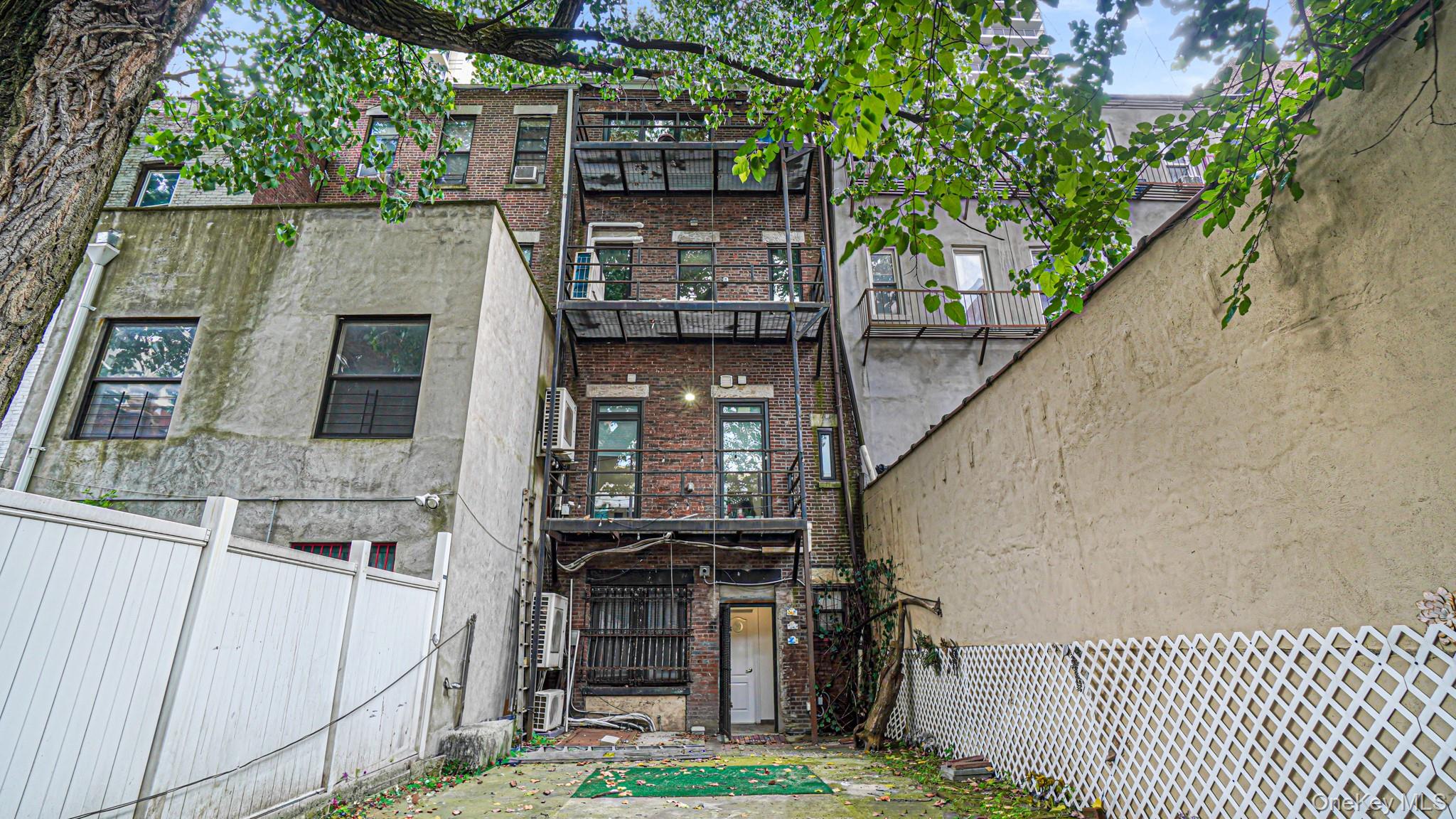 615 W 179th Street, New York (Manhattan), NY 10033