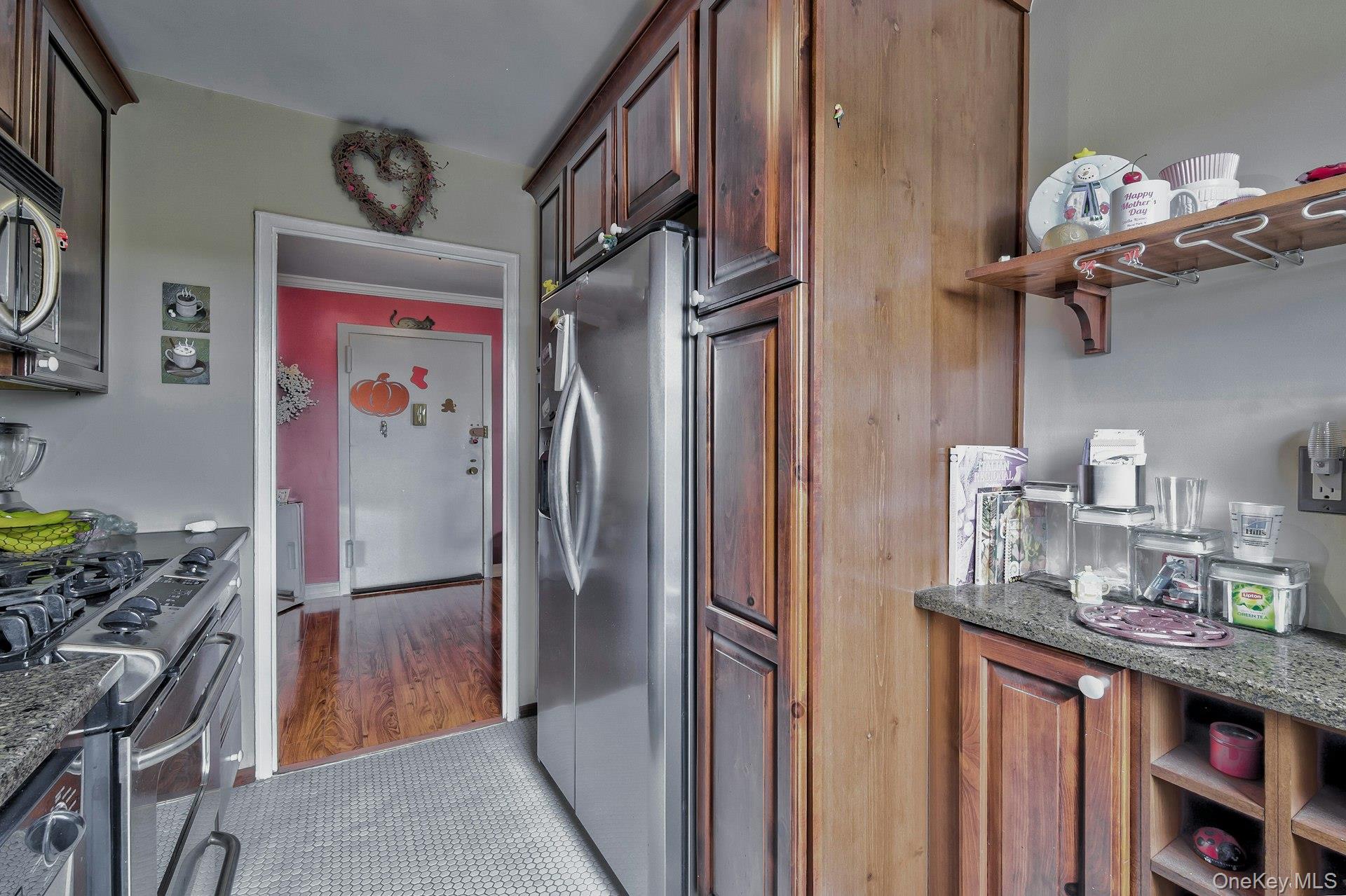 220-55 46th Avenue # 8A, Bayside, NY 11361