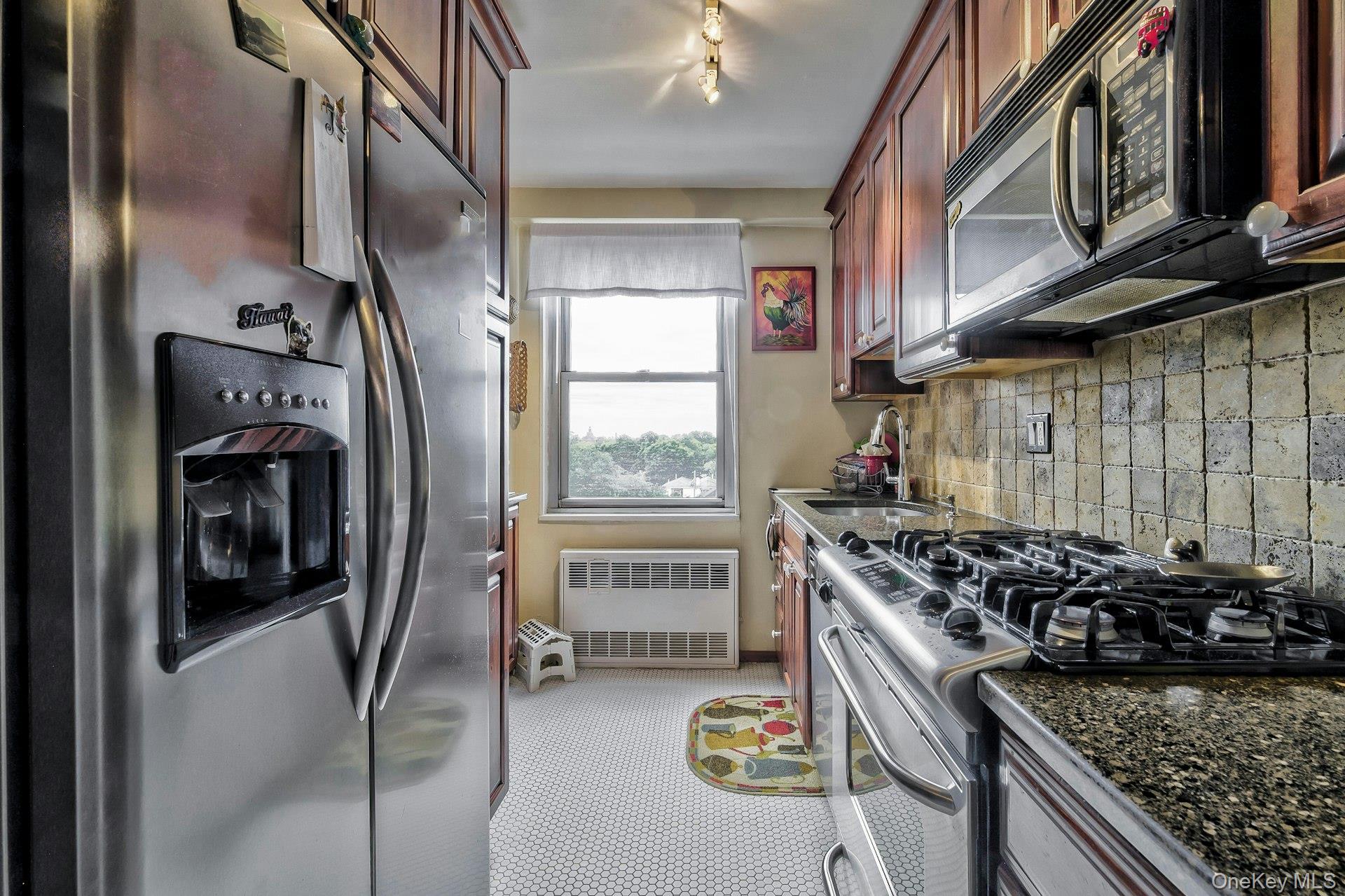 220-55 46th Avenue # 8A, Bayside, NY 11361