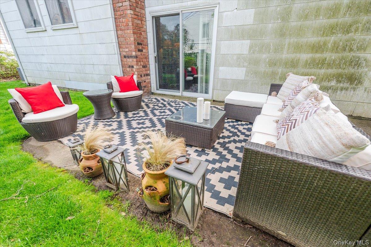 77 Tioga Avenue, Atlantic Beach, NY 11509