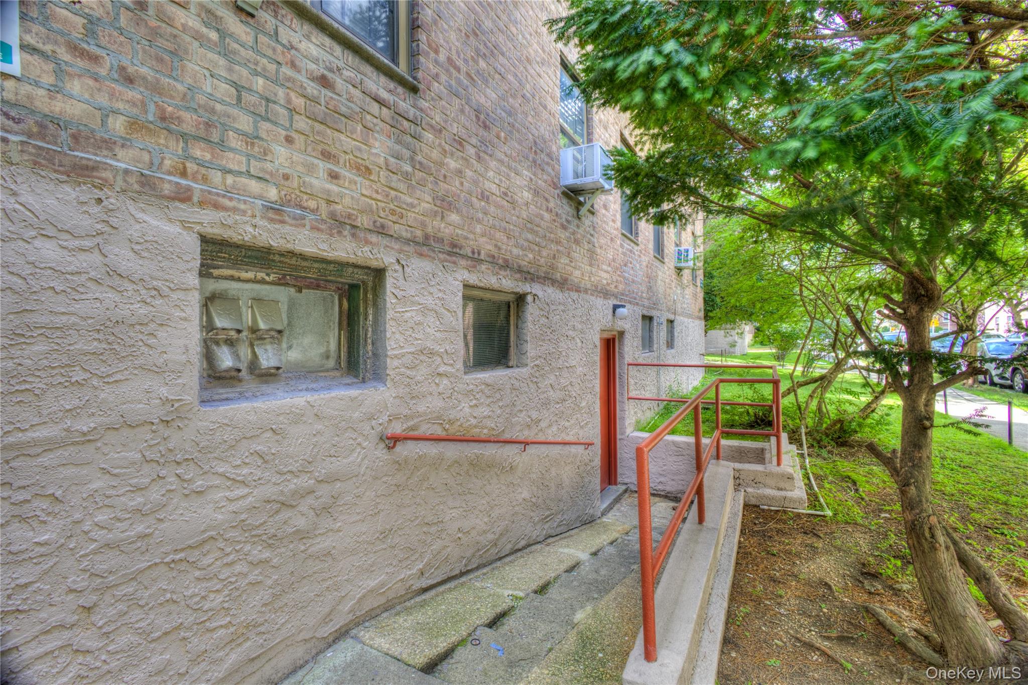 14401 78th Road # 2B, Kew Garden Hills, NY 11367