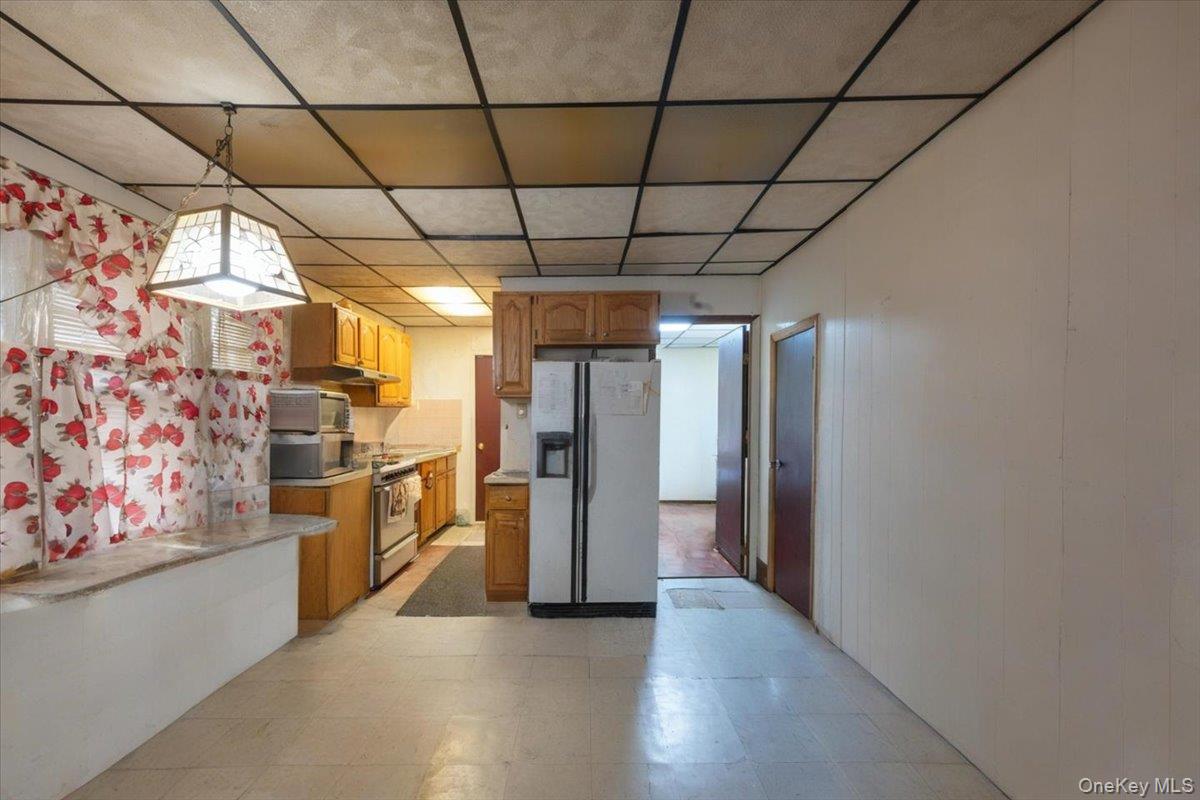 15824 75th Road, Flushing, NY 11366