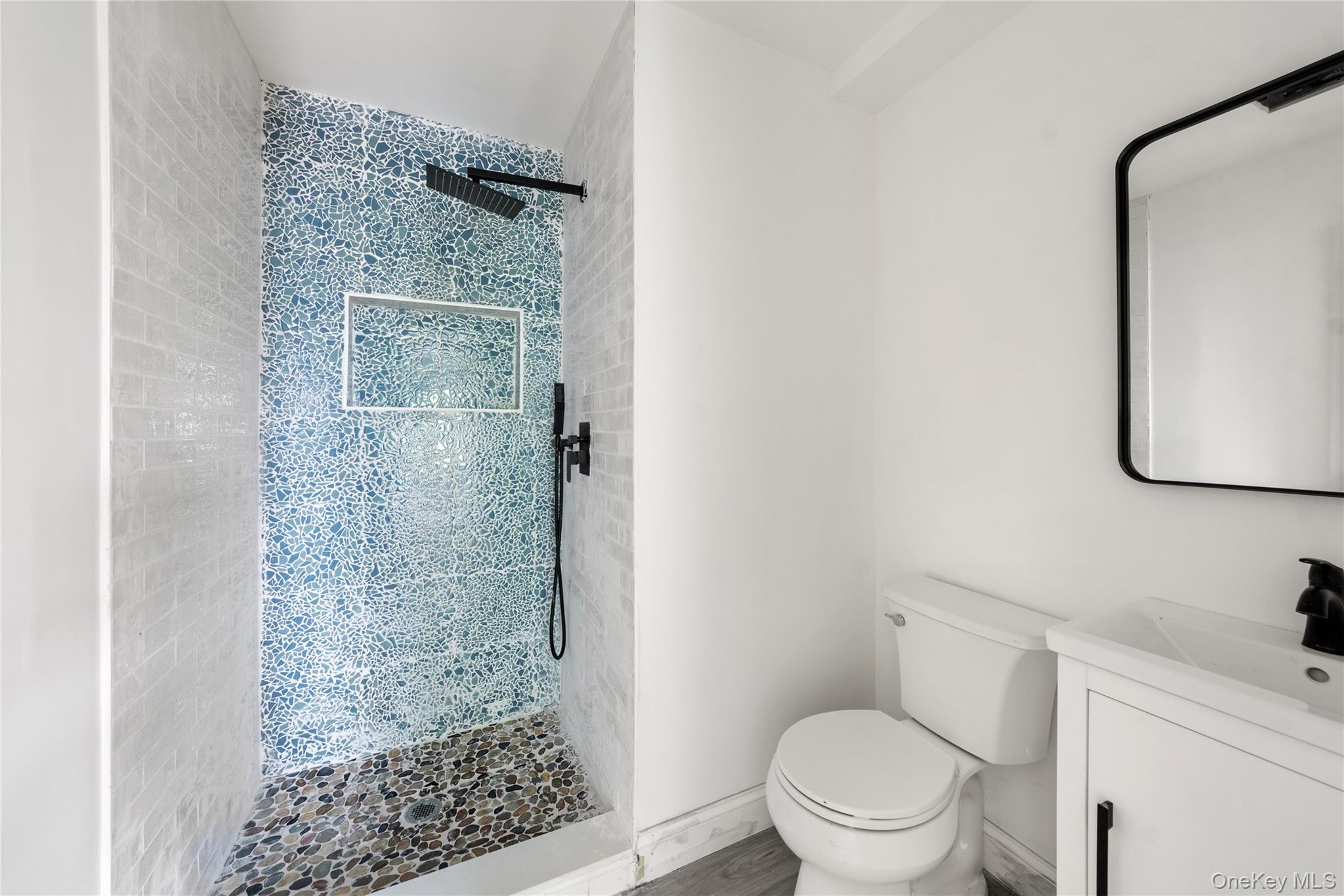 356 S 10 Avenue, Mount Vernon, NY 10550