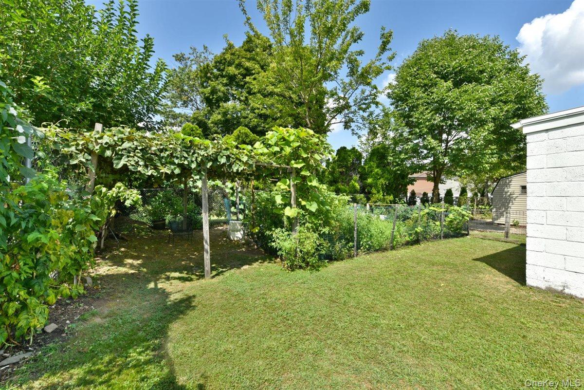 176 Dubois Avenue, Staten Island, NY 10310