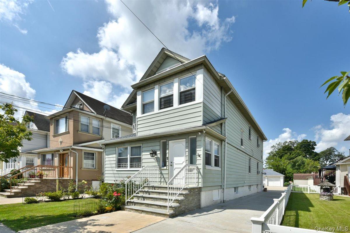 176 Dubois Avenue, Staten Island, NY 10310