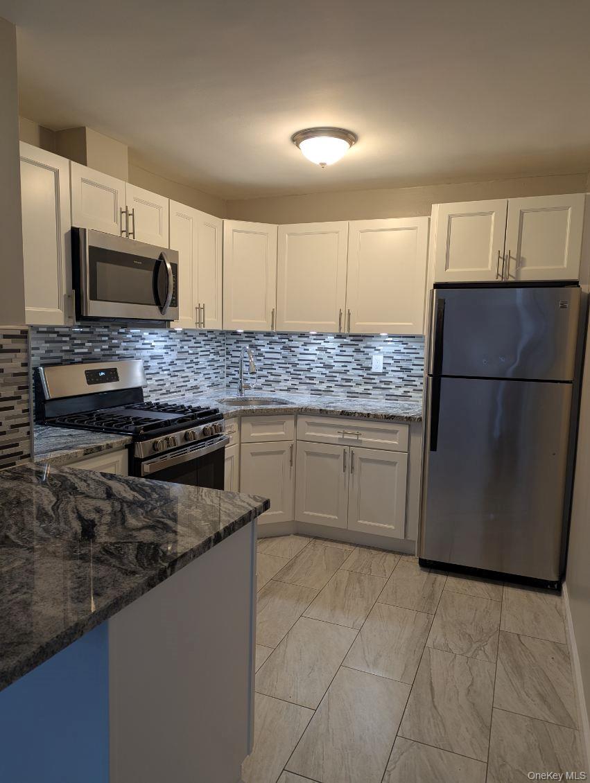 9C Hemlock Drive # 47, Bay Shore, NY 11706