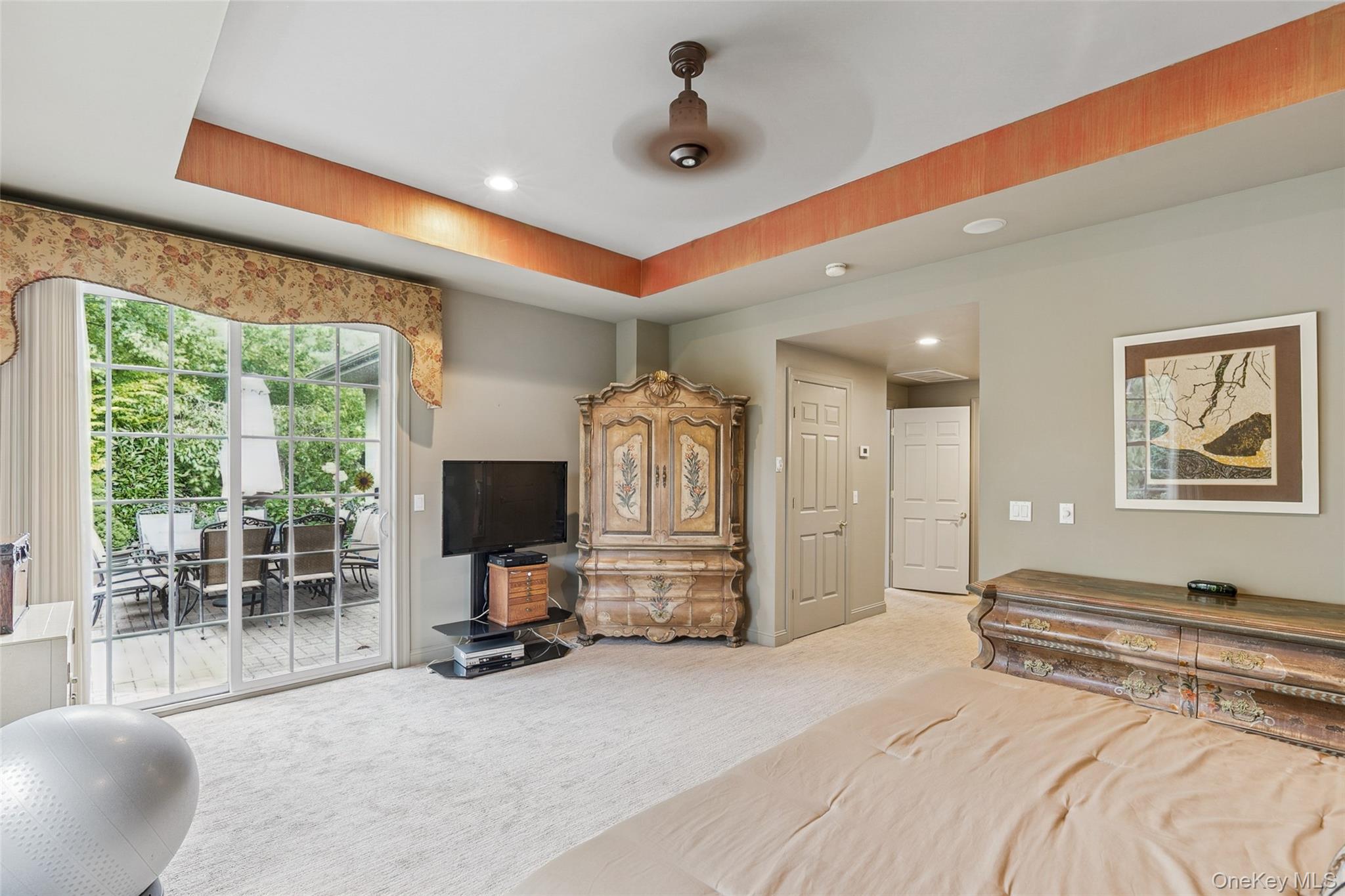 382 Altessa Boulevard, Melville, NY 11747