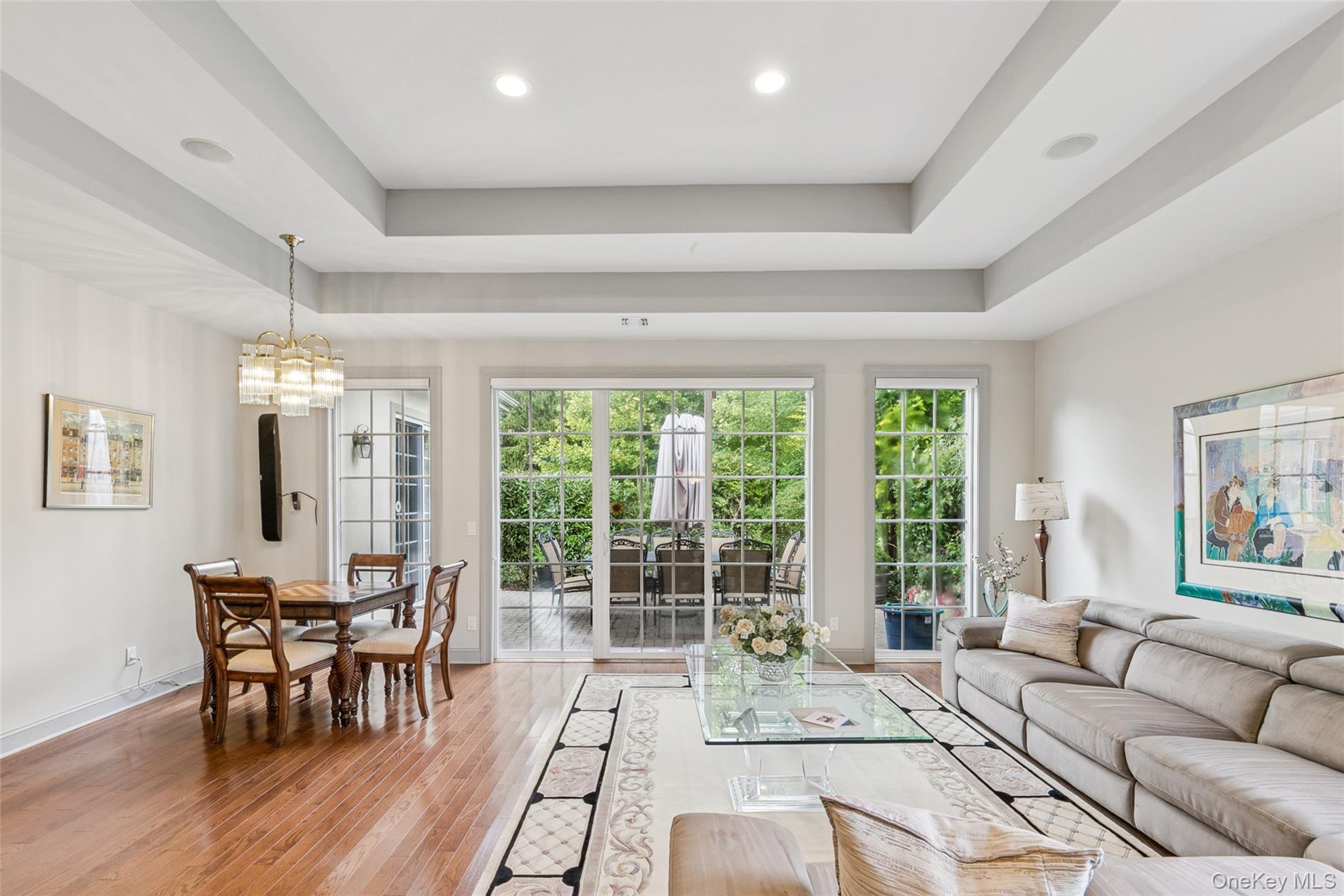 382 Altessa Boulevard, Melville, NY 11747