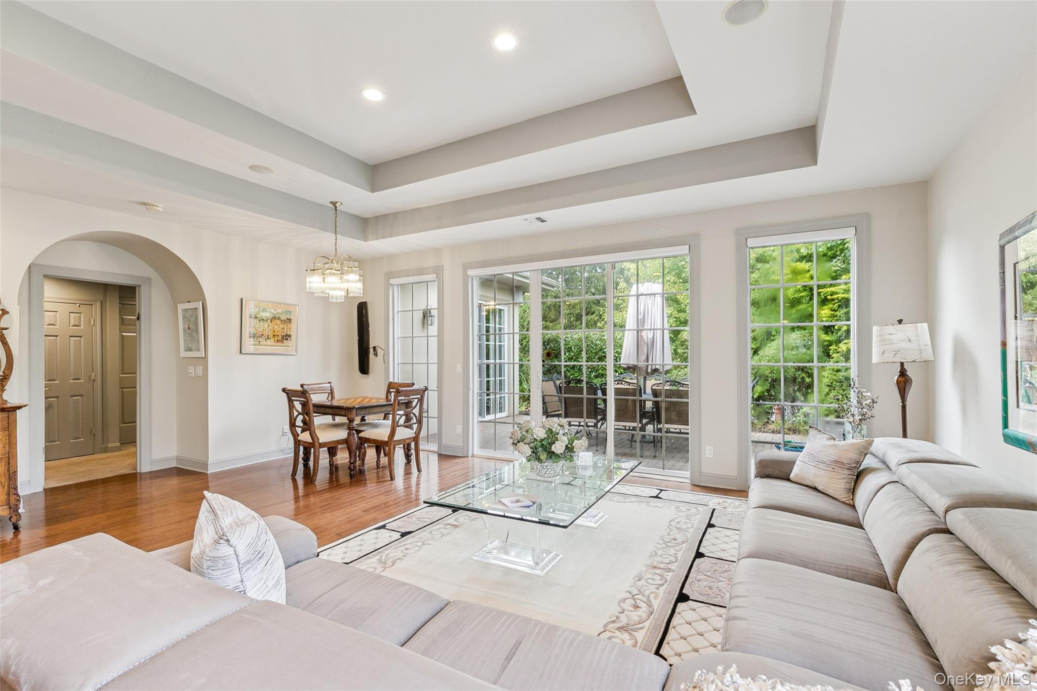 382 Altessa Boulevard, Melville, NY 11747