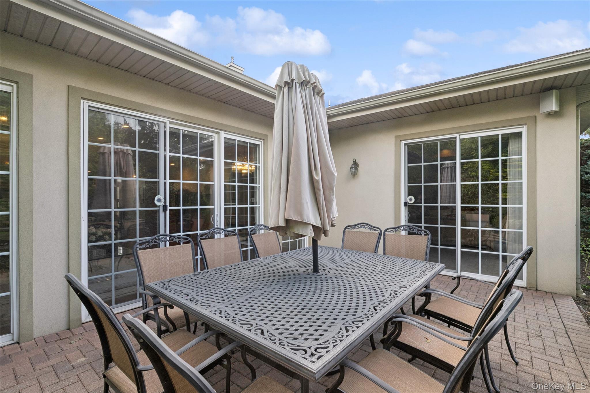 382 Altessa Boulevard, Melville, NY 11747