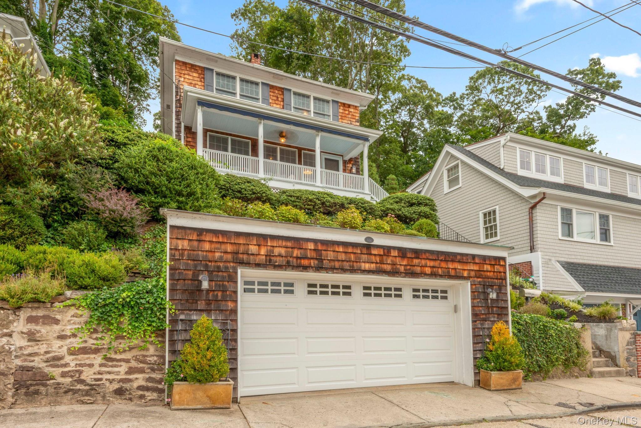 122 Bayview Avenue, Northport, NY 11768