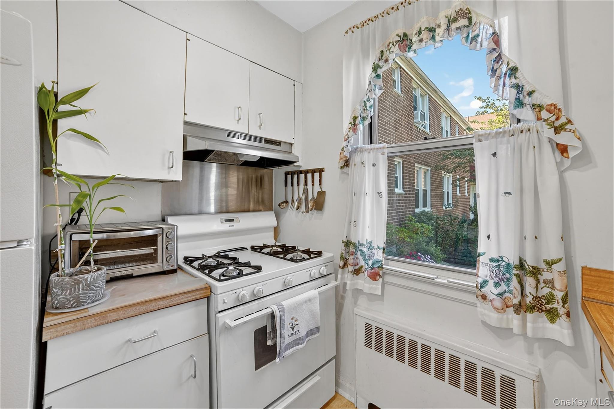 11 Bryant Crescent # 1B, White Plains, NY 10605