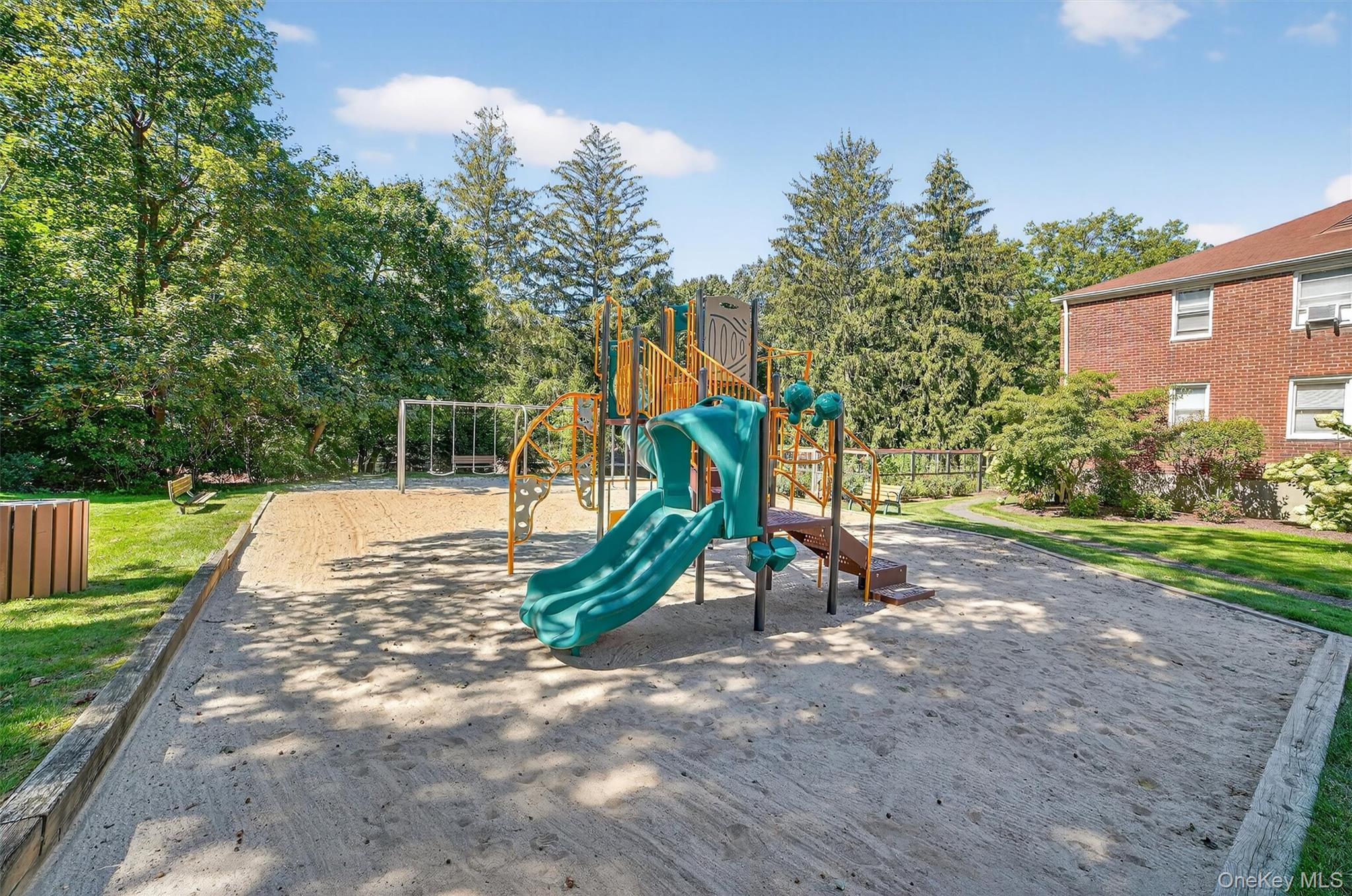 11 Bryant Crescent # 1B, White Plains, NY 10605