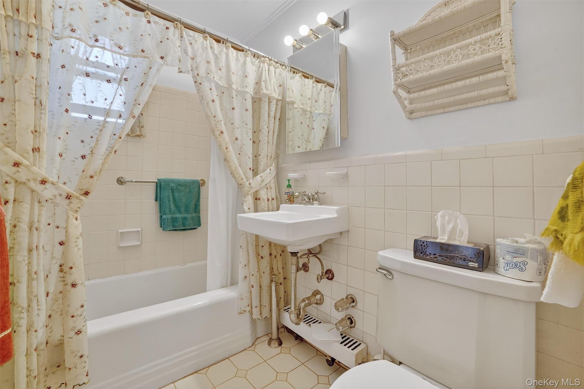 11 Bryant Crescent # 1B, White Plains, NY 10605