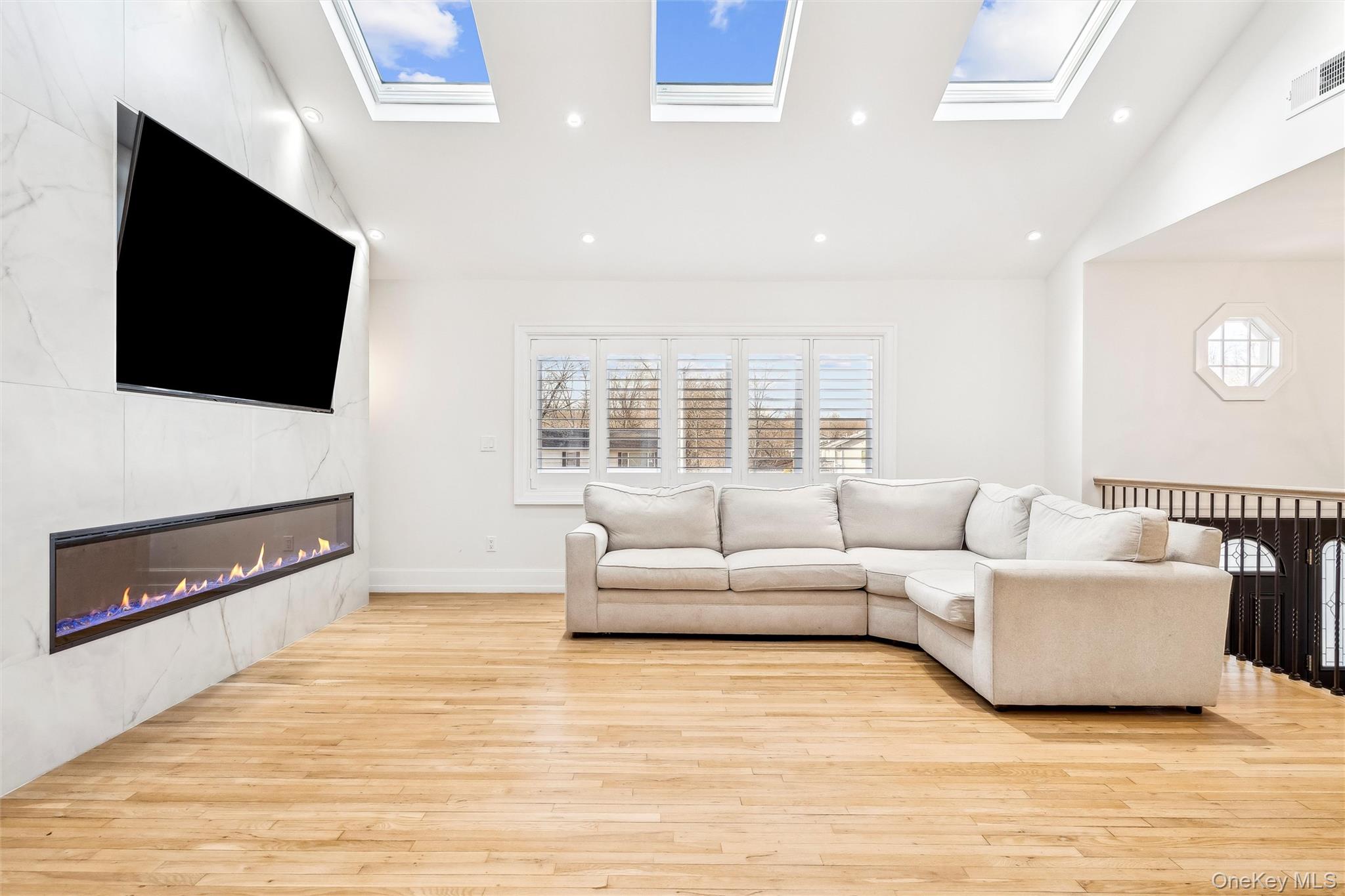 1 Wales Vista, Nanuet, NY 10954