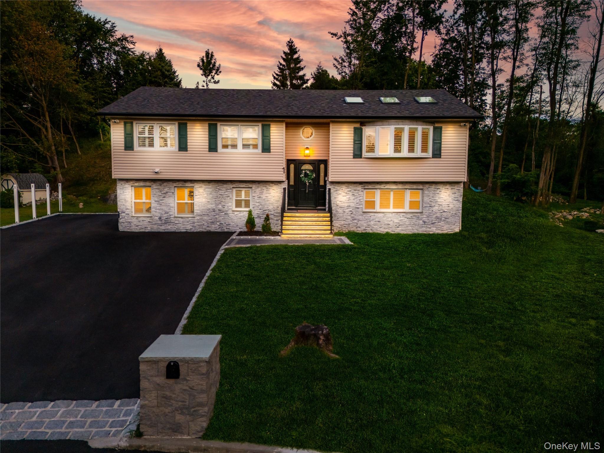 1 Wales Vista, Nanuet, NY 10954