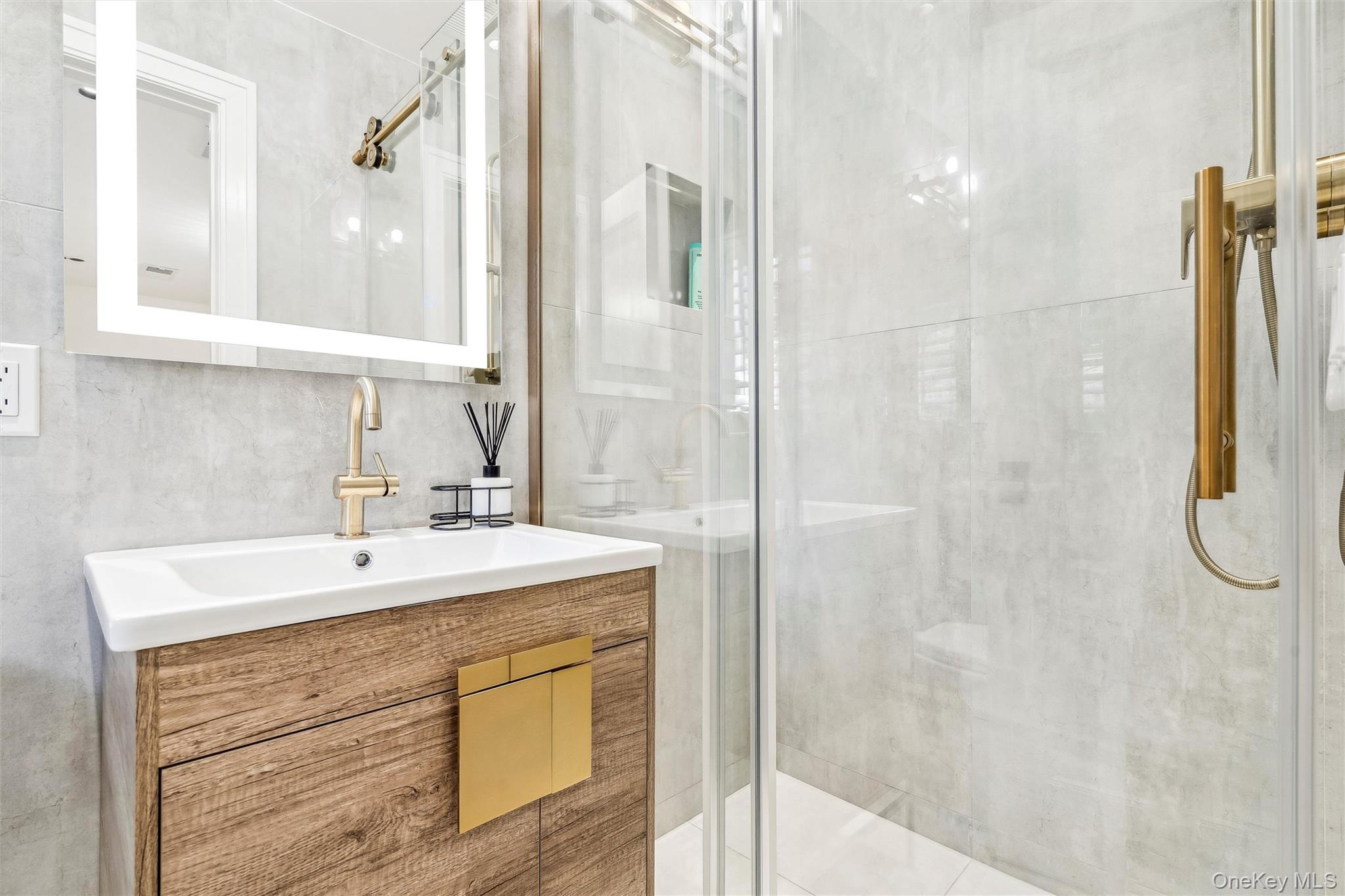 1 Wales Vista, Nanuet, NY 10954