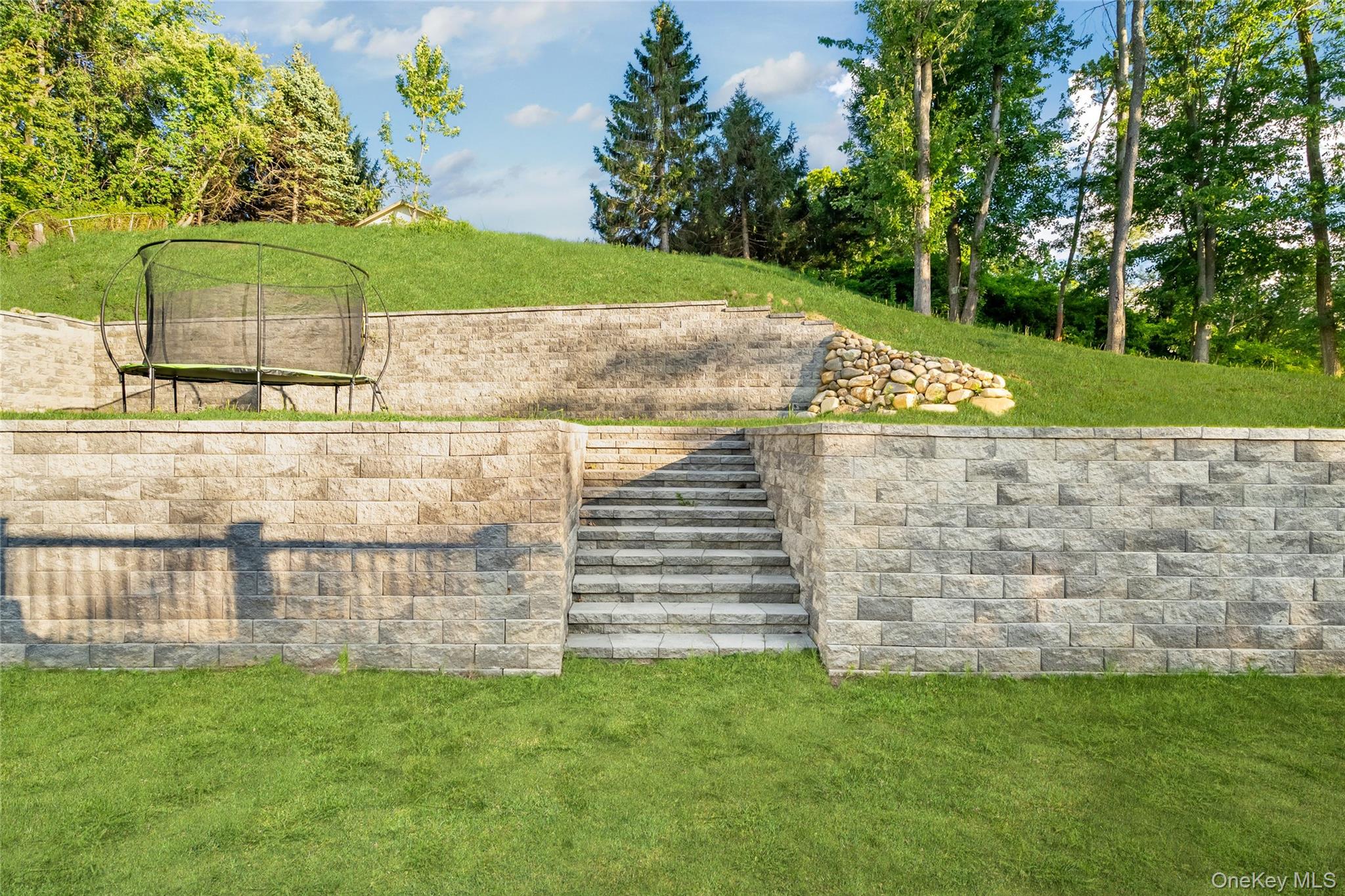 1 Wales Vista, Nanuet, NY 10954