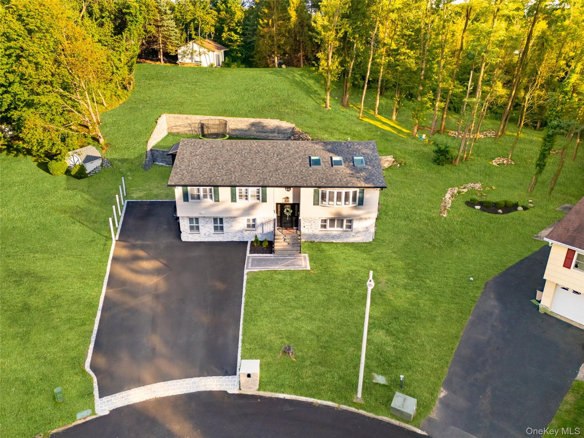 1 Wales Vista, Nanuet, NY 10954