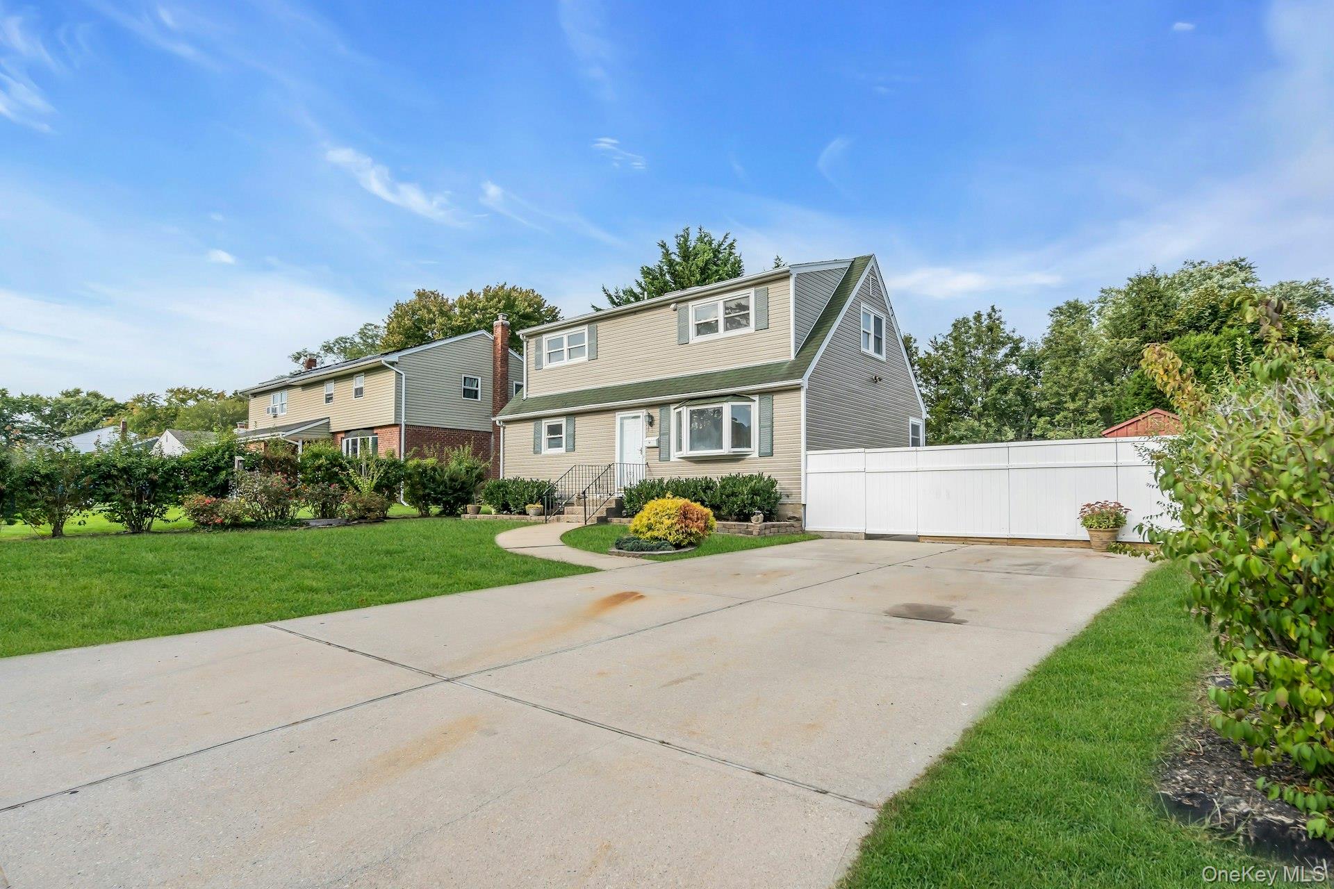 51 Arbor Lane, Centereach, NY 11720