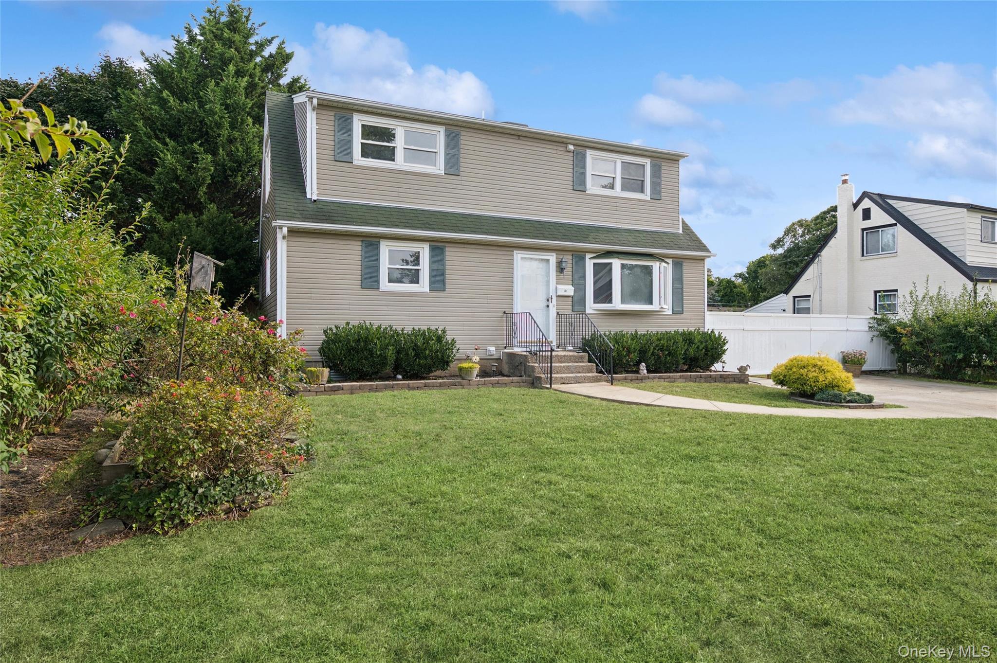 51 Arbor Lane, Centereach, NY 11720