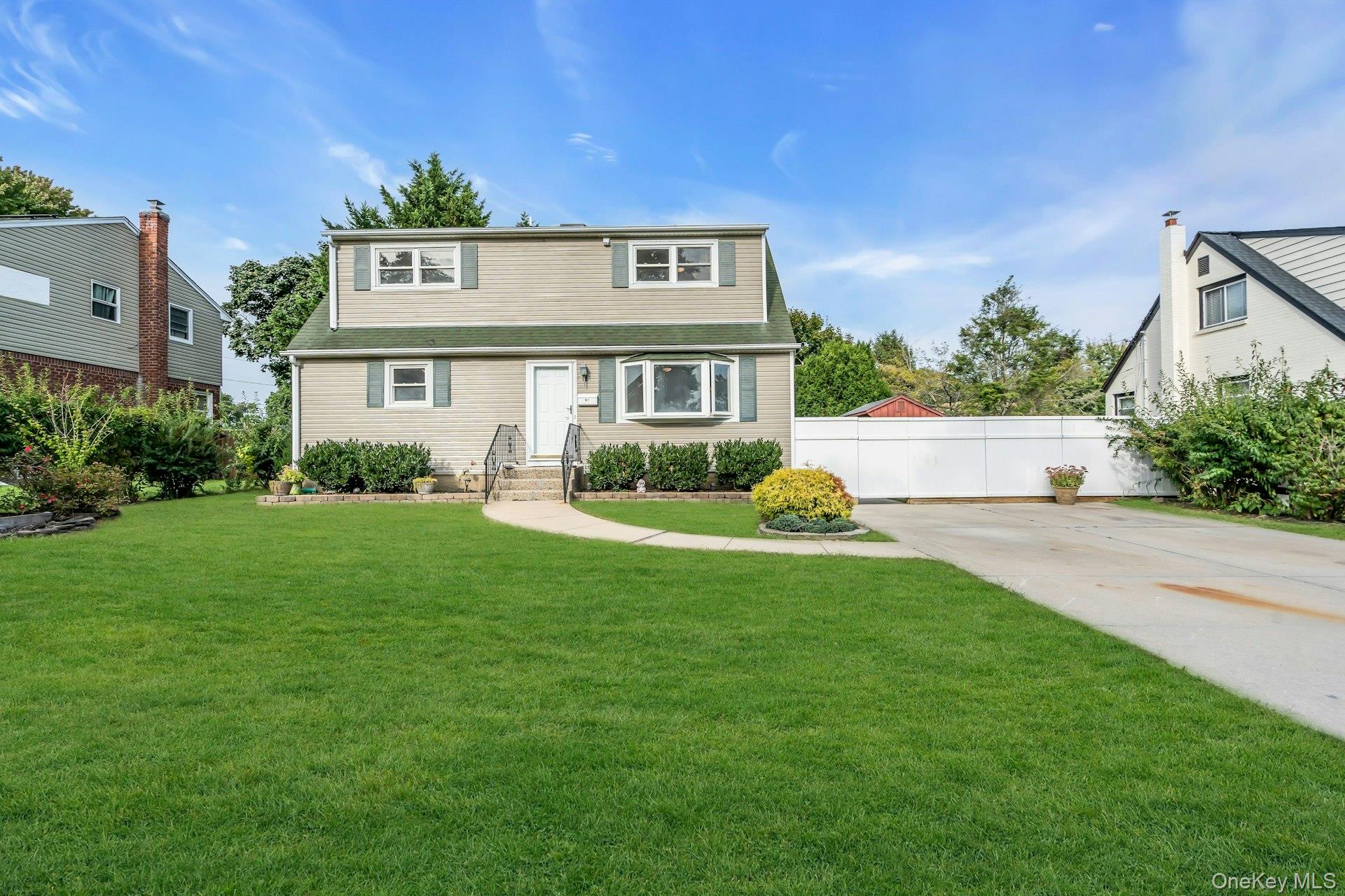 51 Arbor Lane, Centereach, NY 11720