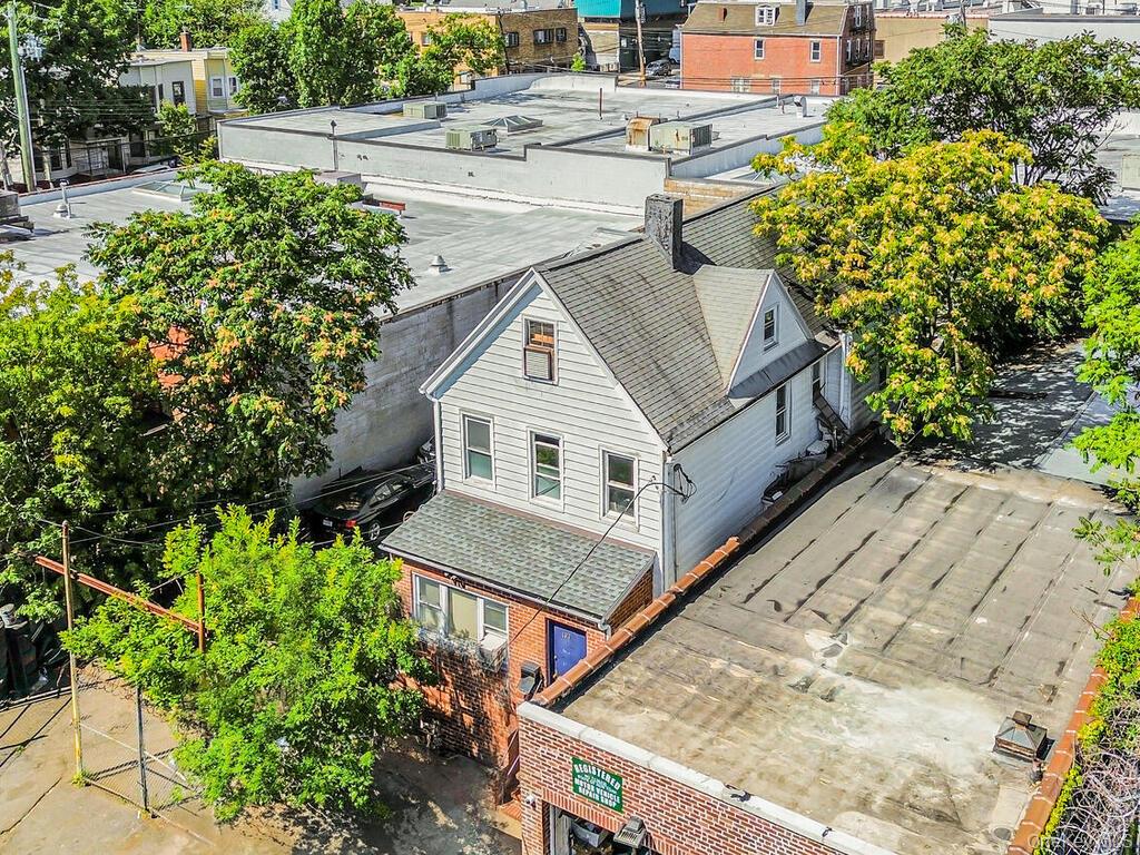 4513 Byron Avenue, Bronx, NY 10466