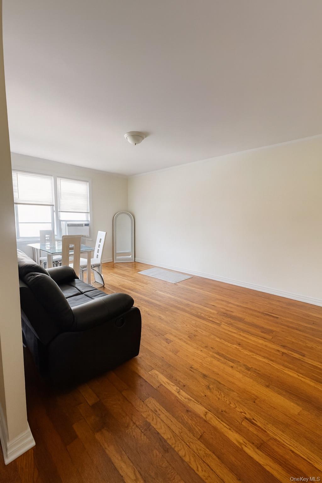 60-45 Woodhaven Blvd, Rego Park, NY 11373