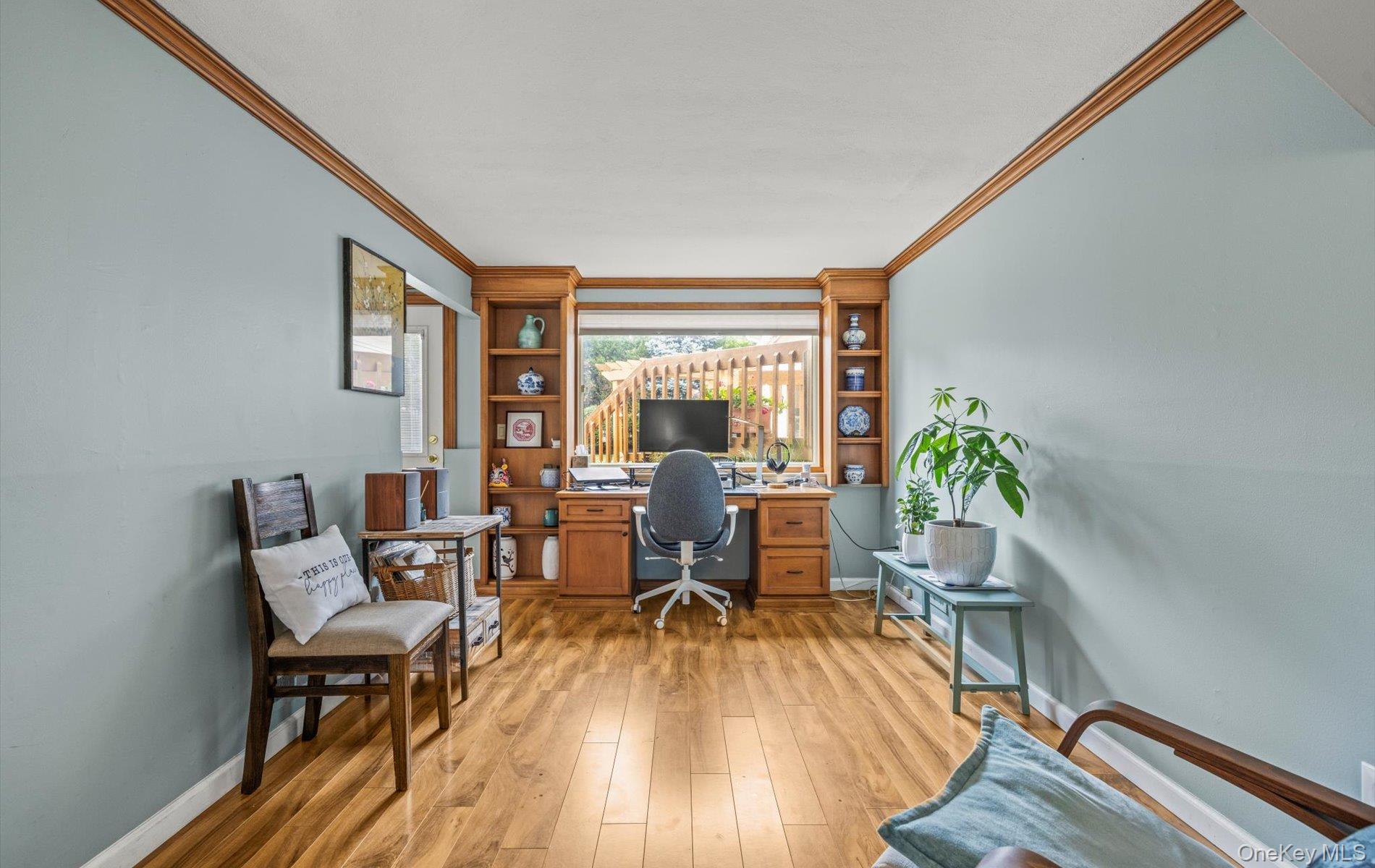 11 Dartmouth Drive, Plainview, NY 11803