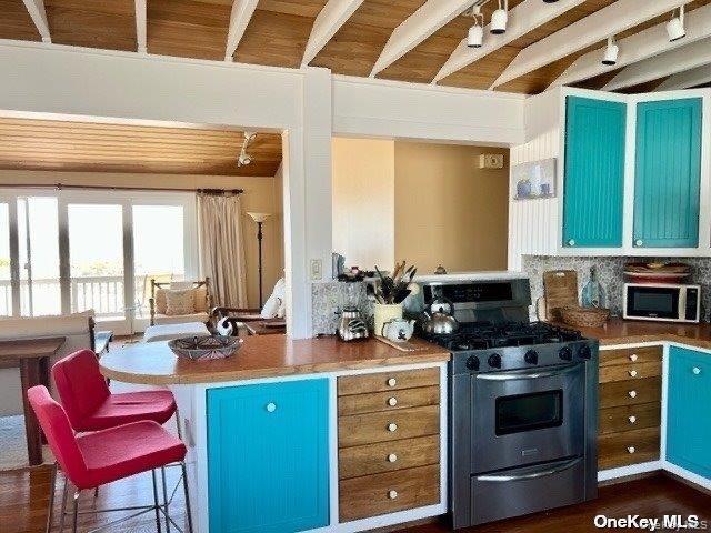 3 Oswego Avenue # Upper, Atlantic Beach, NY 11561