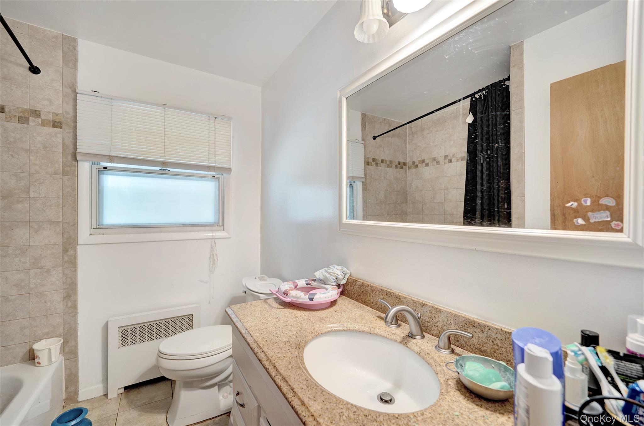 9 Melville rd N, Huntington Station, NY 11746