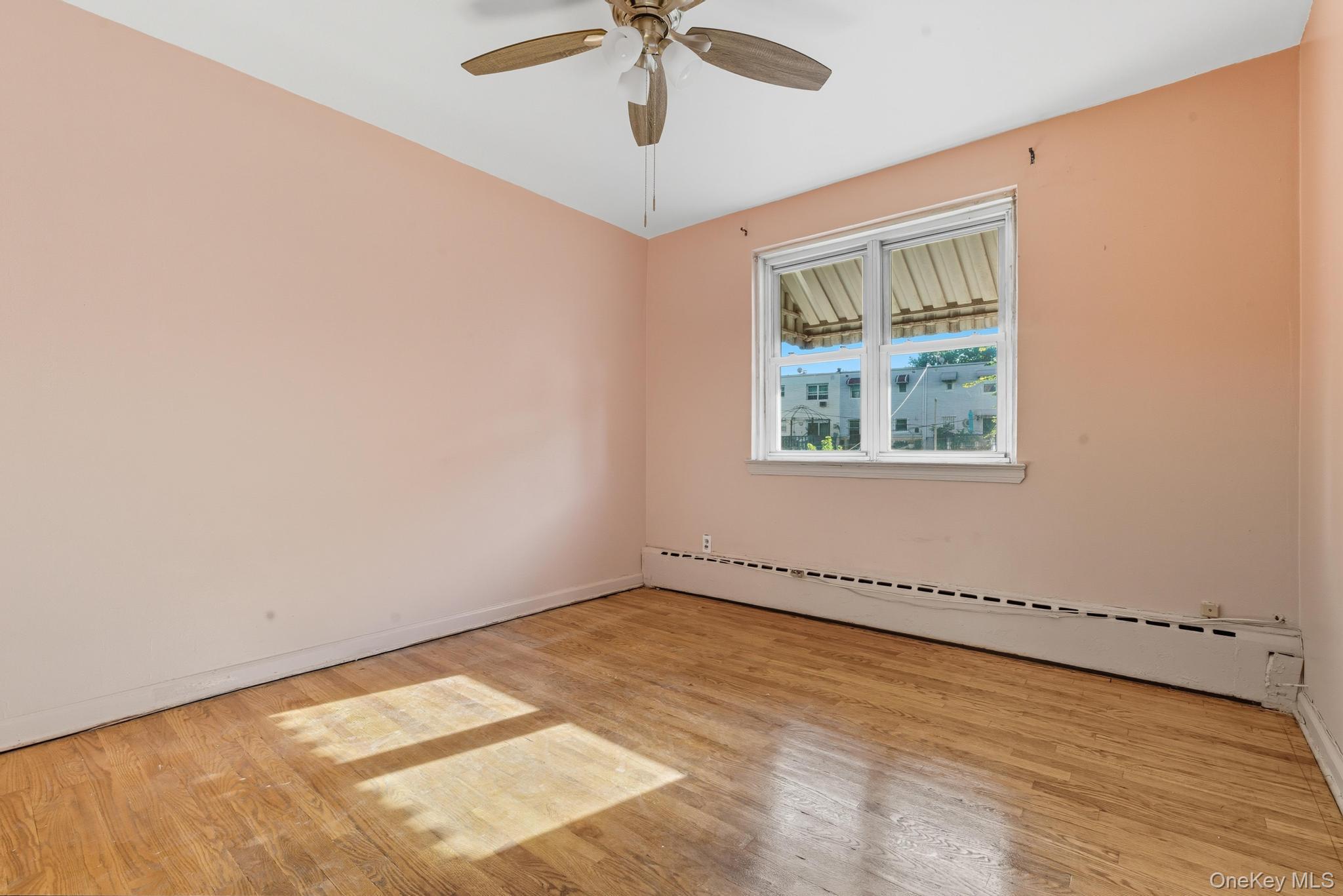 1049 Huntington Avenue, Bronx, NY 10465