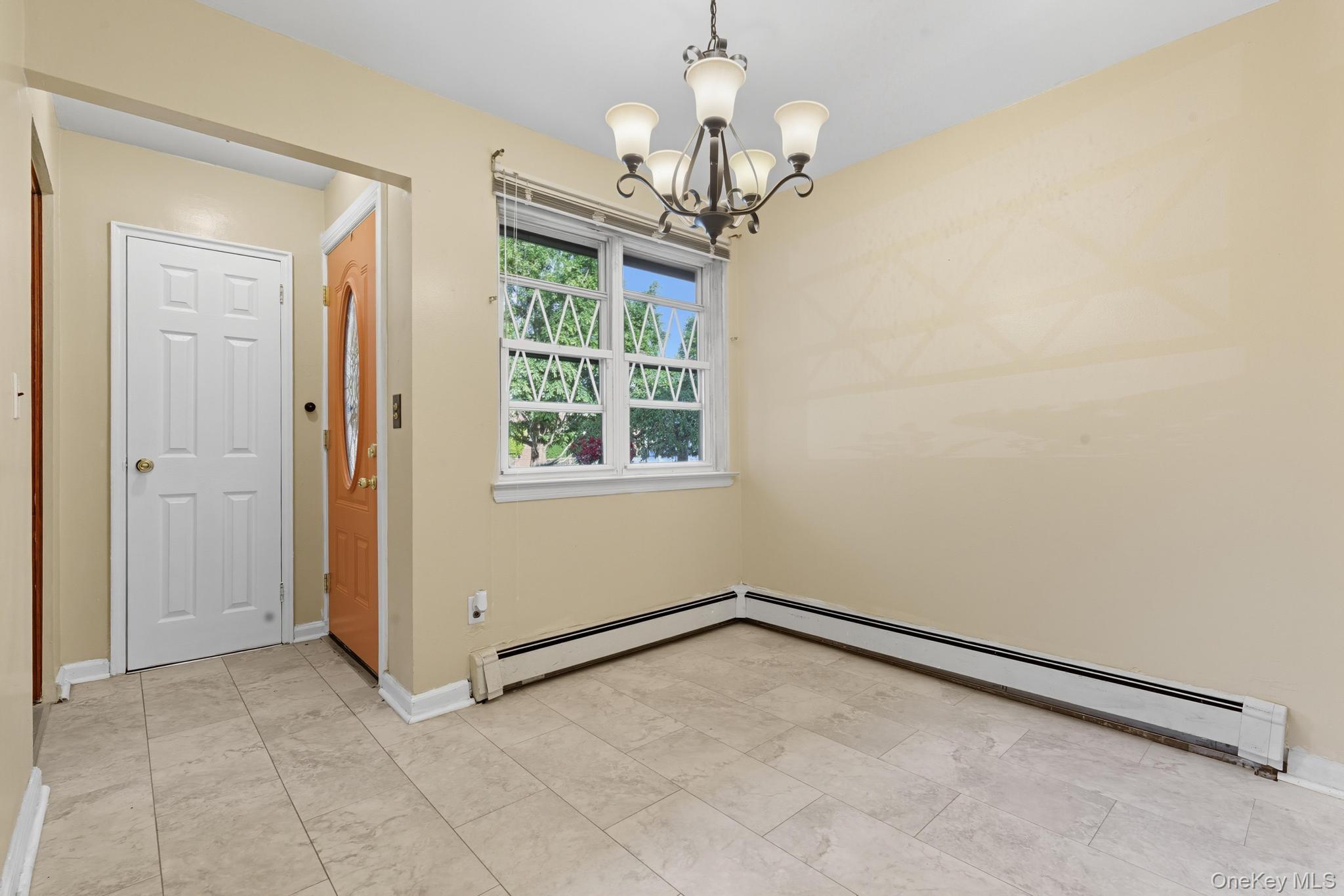 1049 Huntington Avenue, Bronx, NY 10465