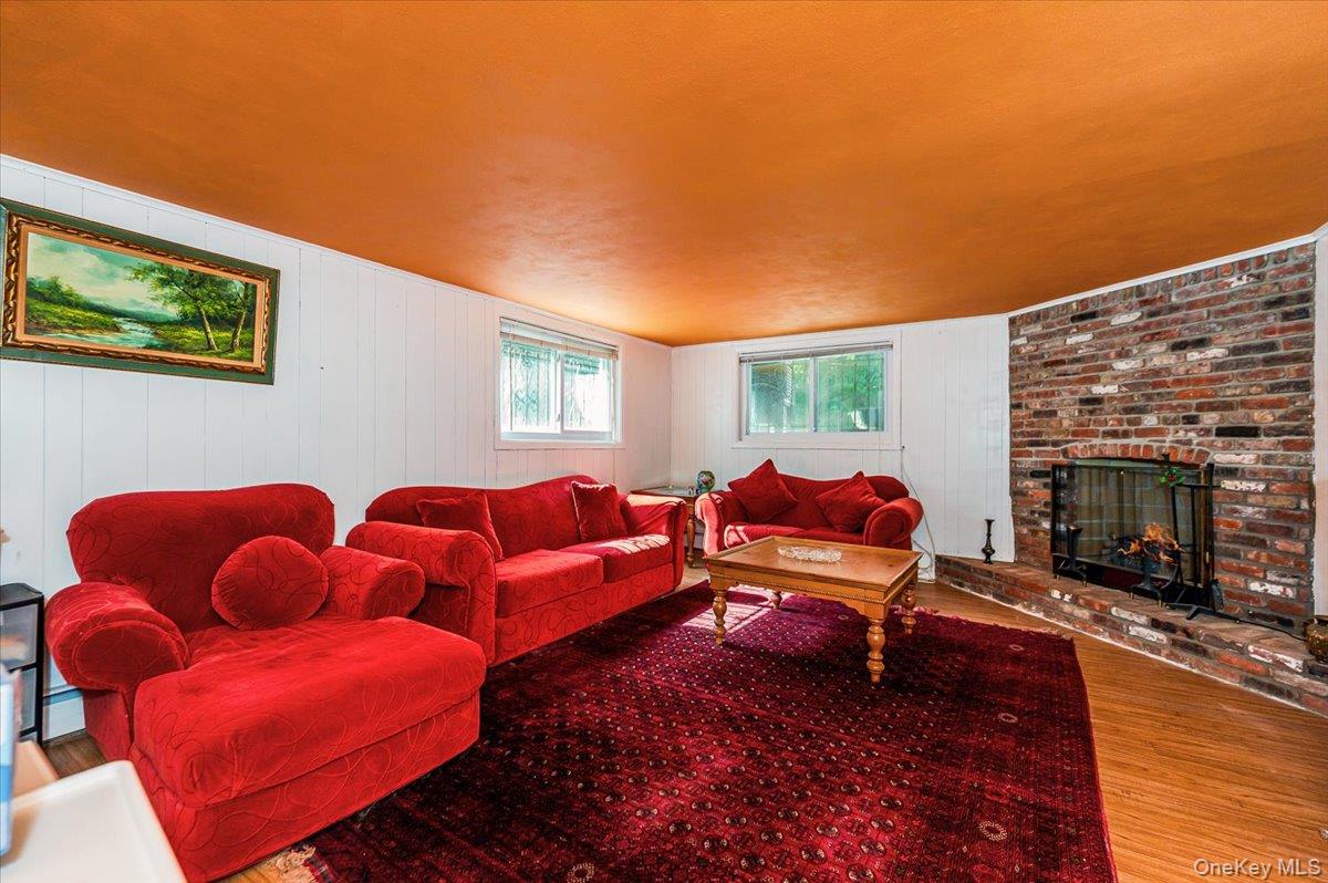 79 E Deer Park Road, Dix Hills, NY 11746