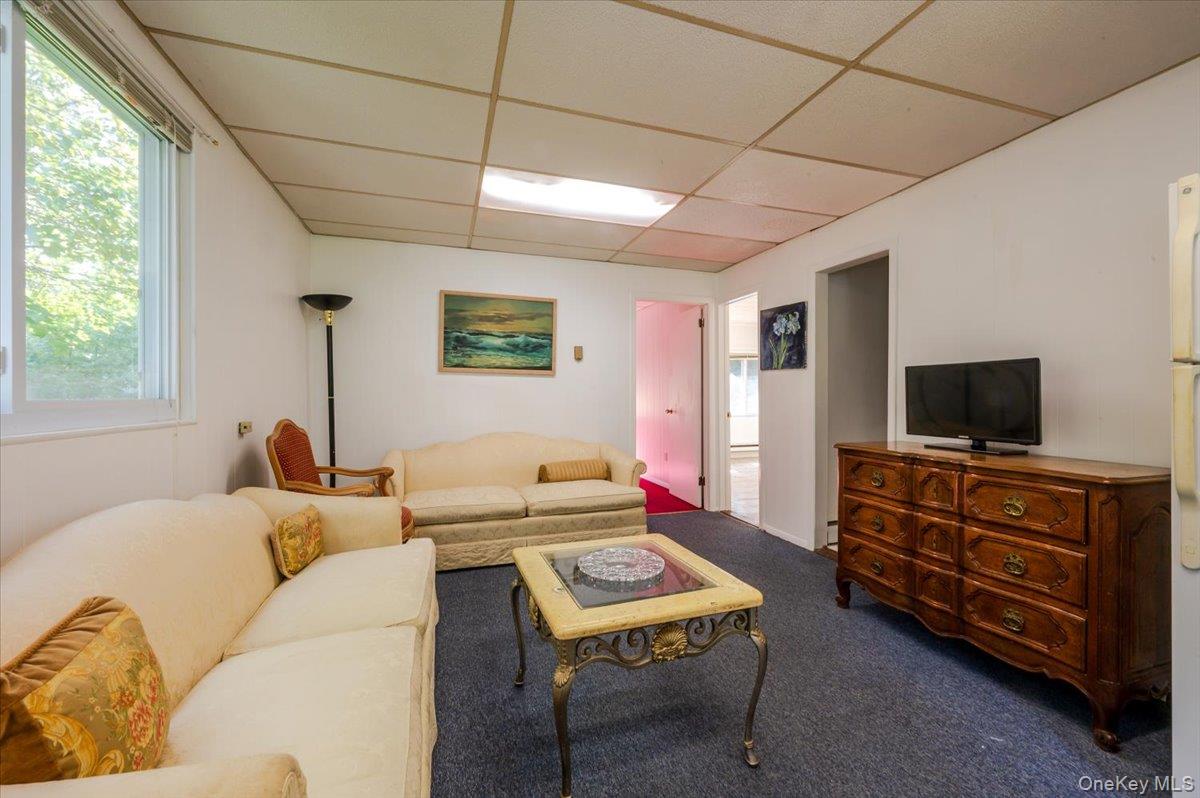 79 E Deer Park Road, Dix Hills, NY 11746