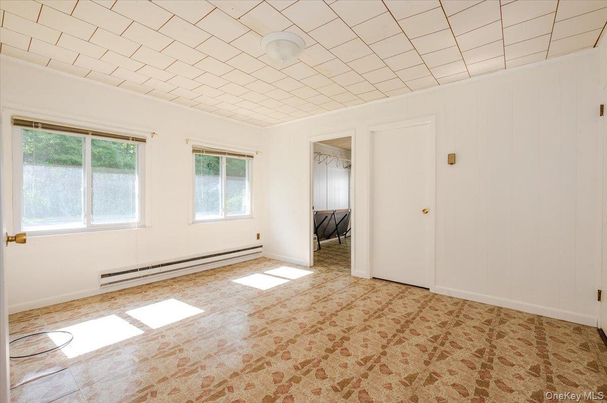 79 E Deer Park Road, Dix Hills, NY 11746