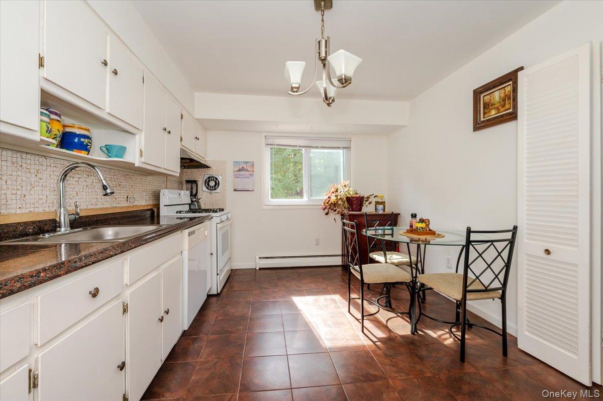 79 E Deer Park Road, Dix Hills, NY 11746