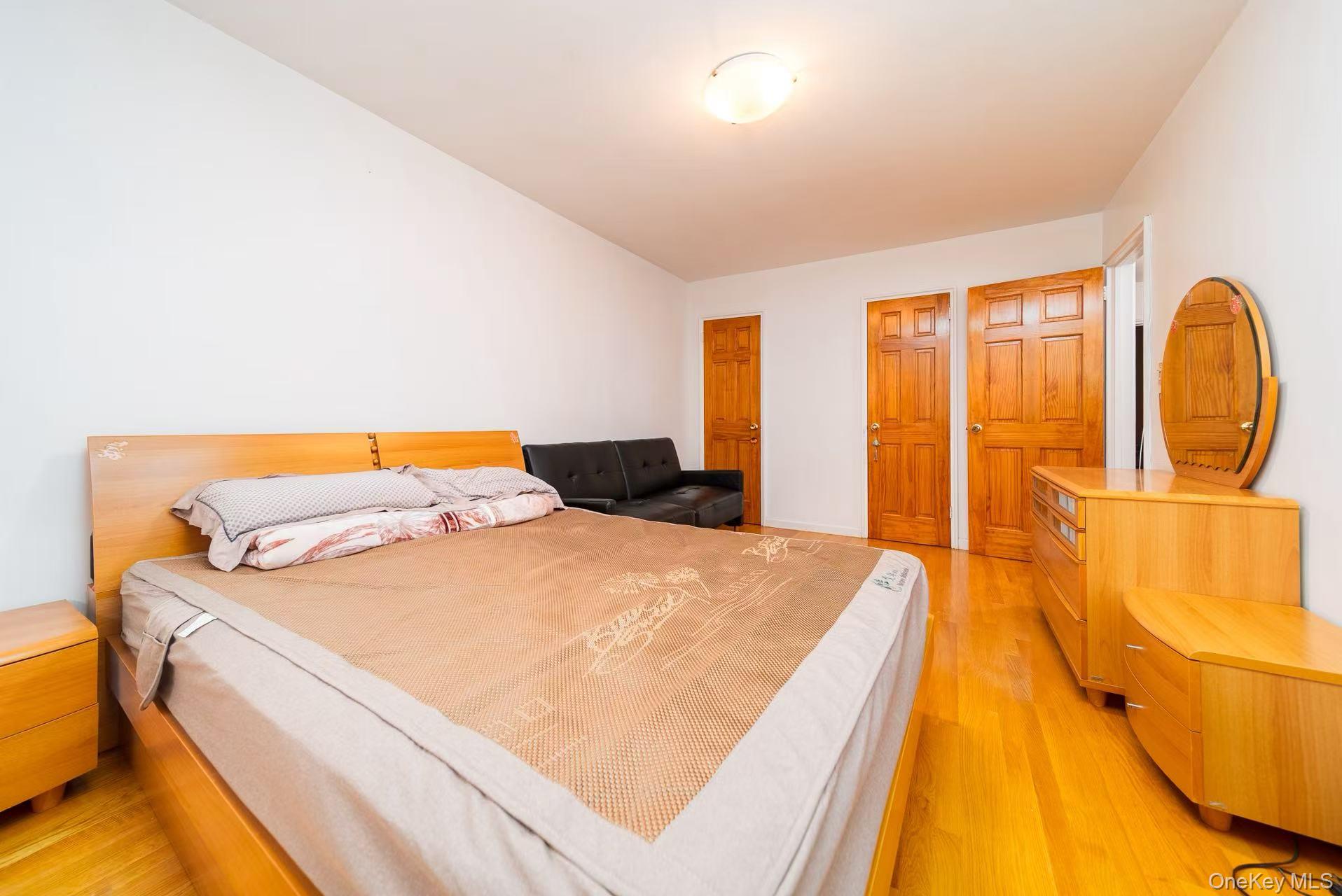 166-61 17th Road, Whitestone, NY 11357