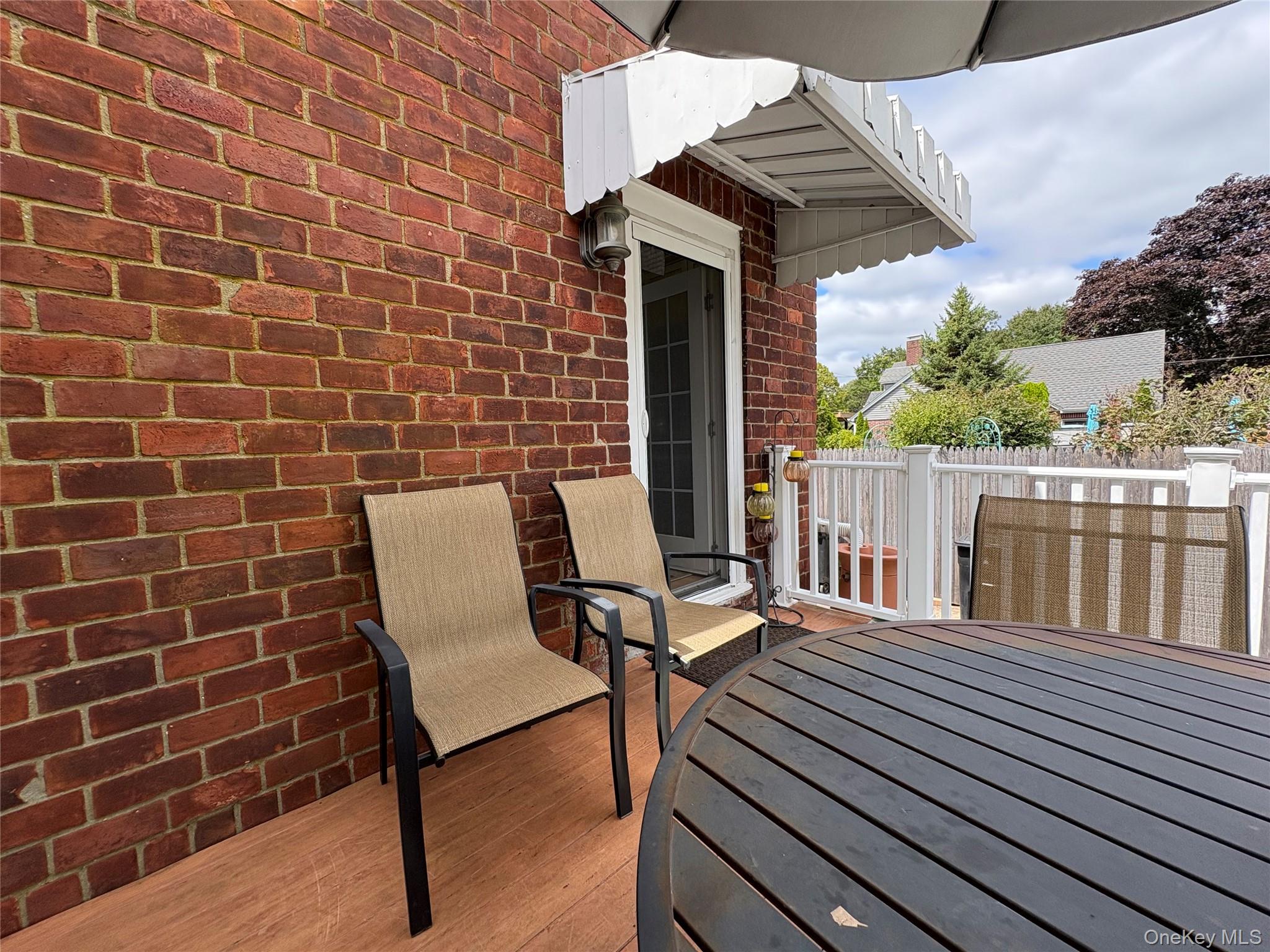 17 Somerset Avenue, East Islip, NY 11730