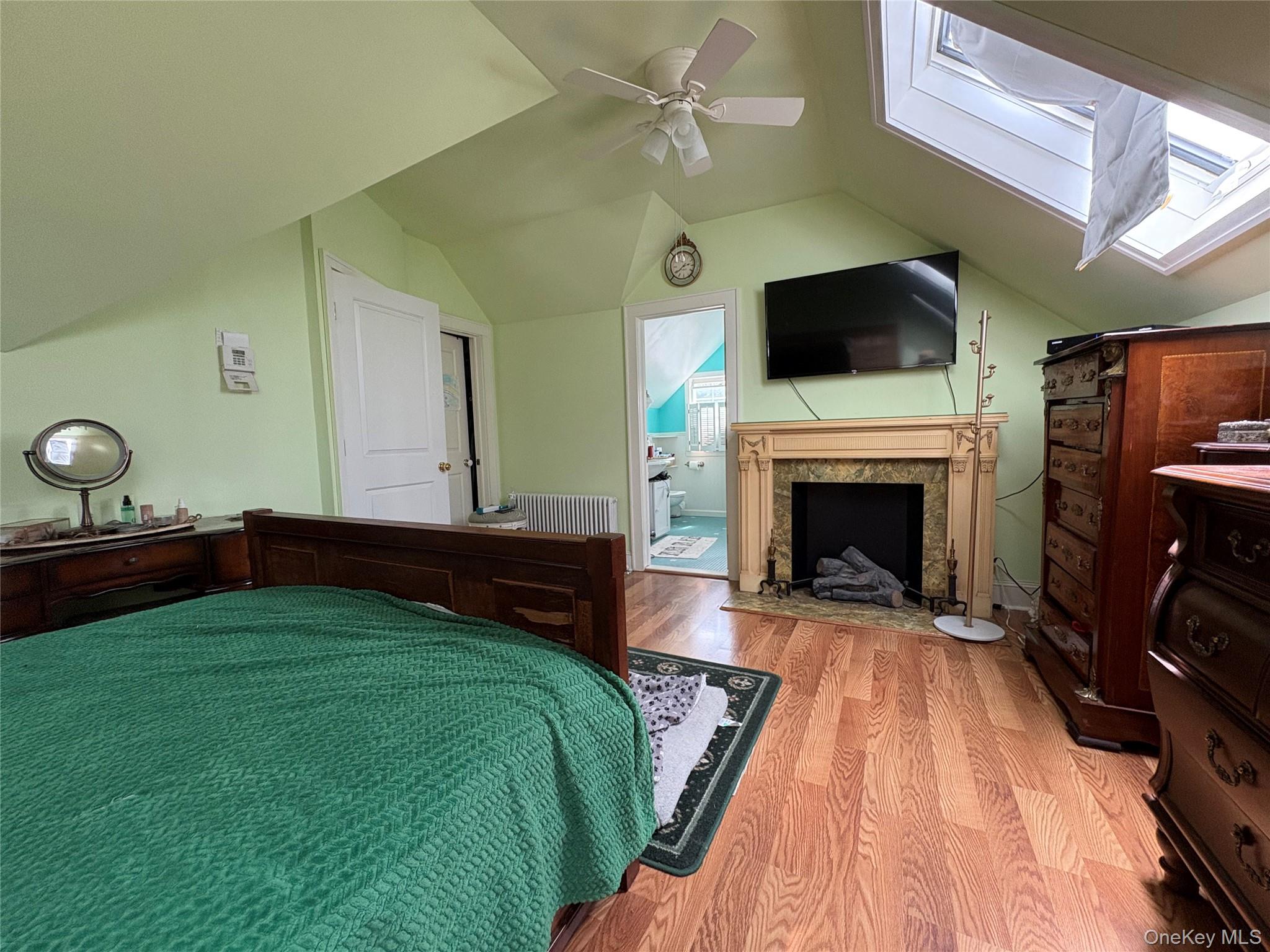 17 Somerset Avenue, East Islip, NY 11730