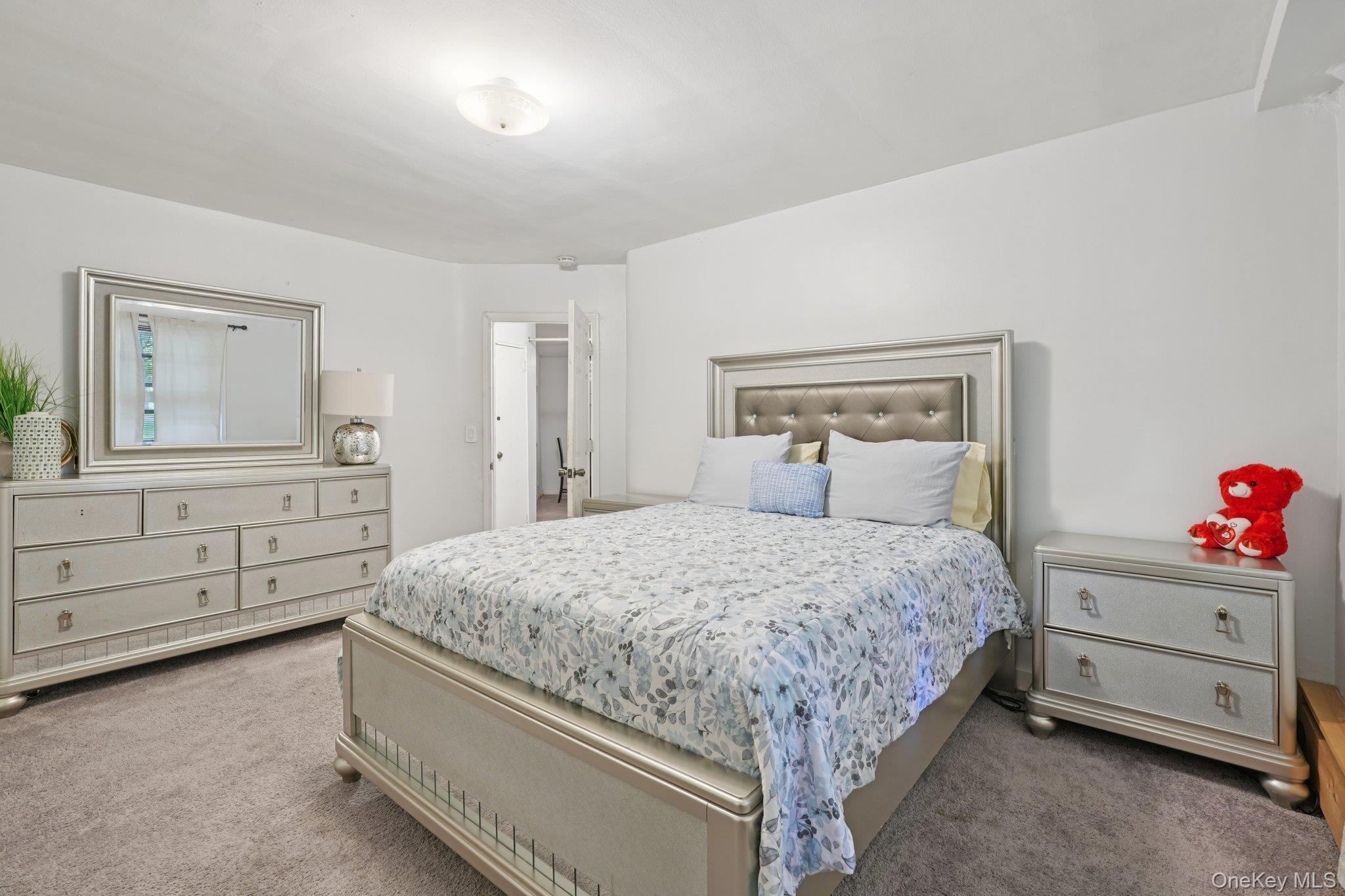 5 Oakdale Manor # L17, Suffern, NY 10901