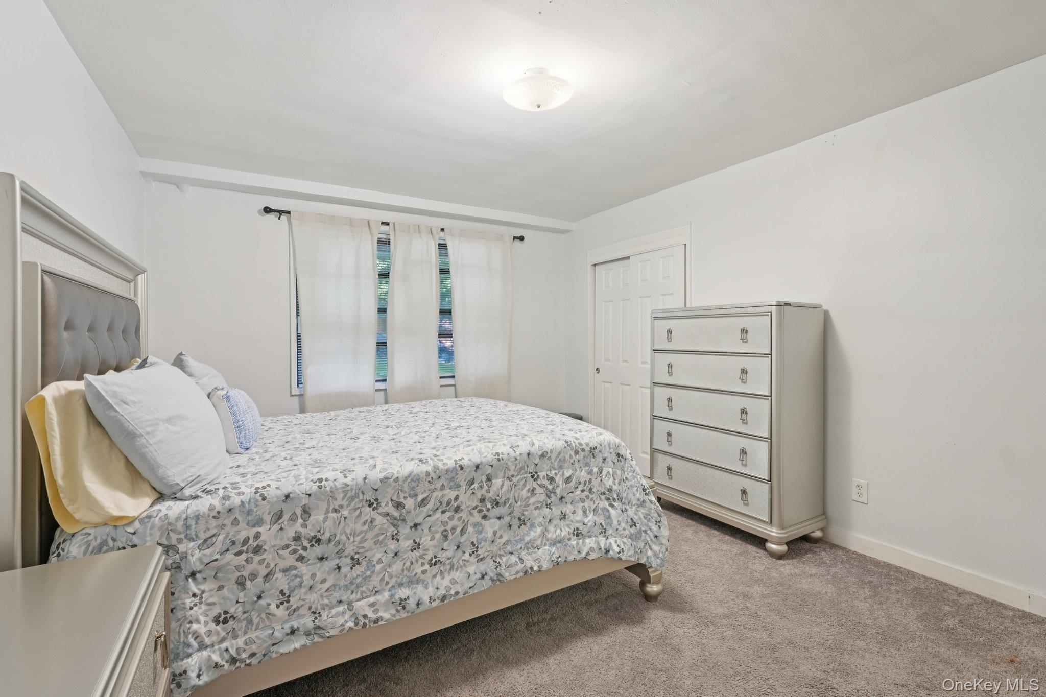 5 Oakdale Manor # L17, Suffern, NY 10901