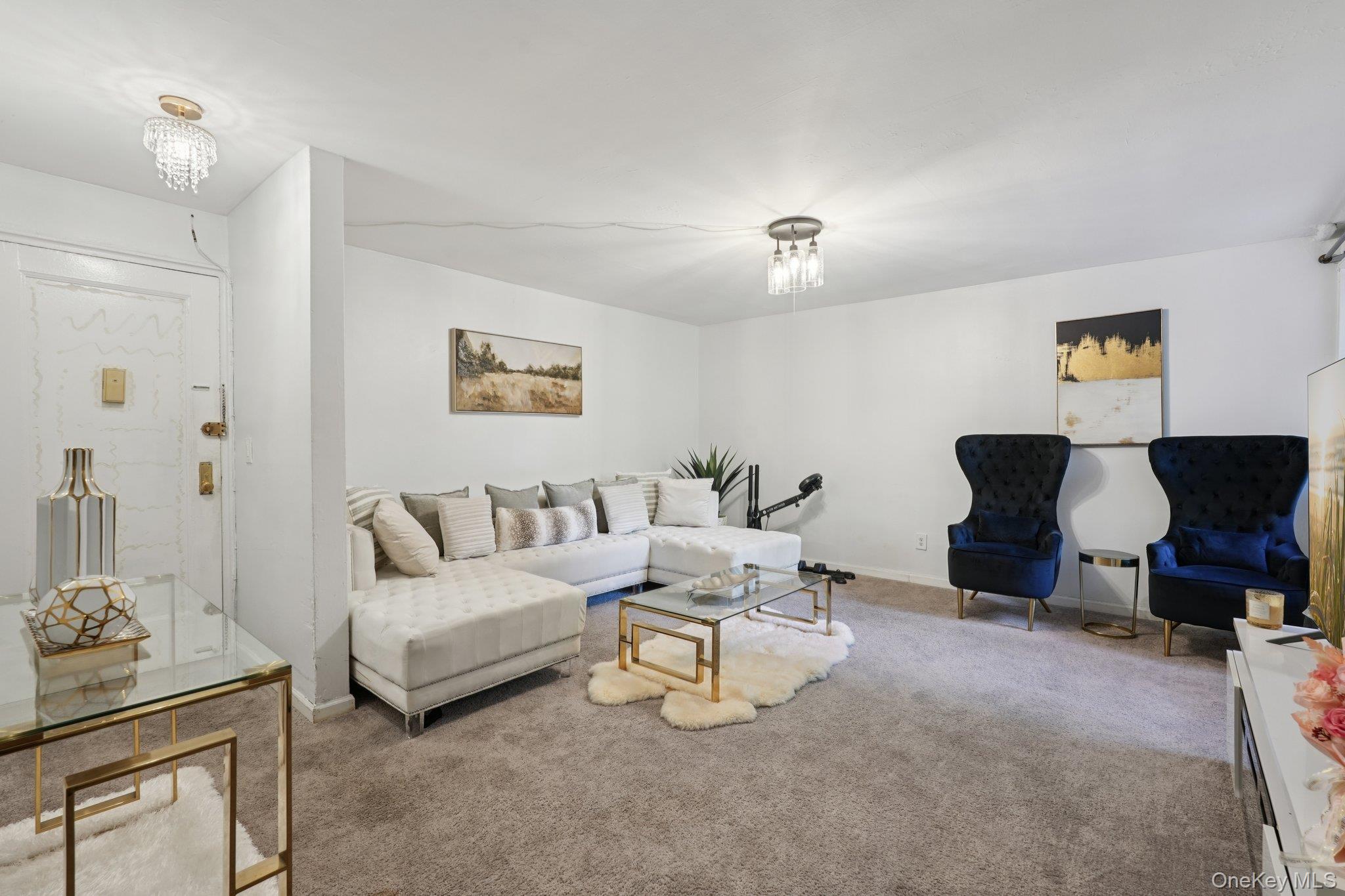 5 Oakdale Manor # L17, Suffern, NY 10901