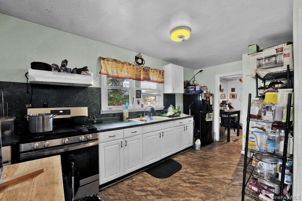 692 Beck Street, Hempstead, NY 11553