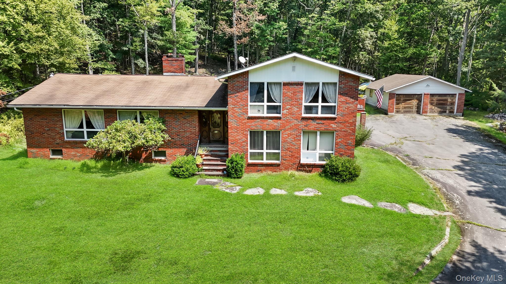 57 Hunczak Boulevard, Glen Spey, NY 12737